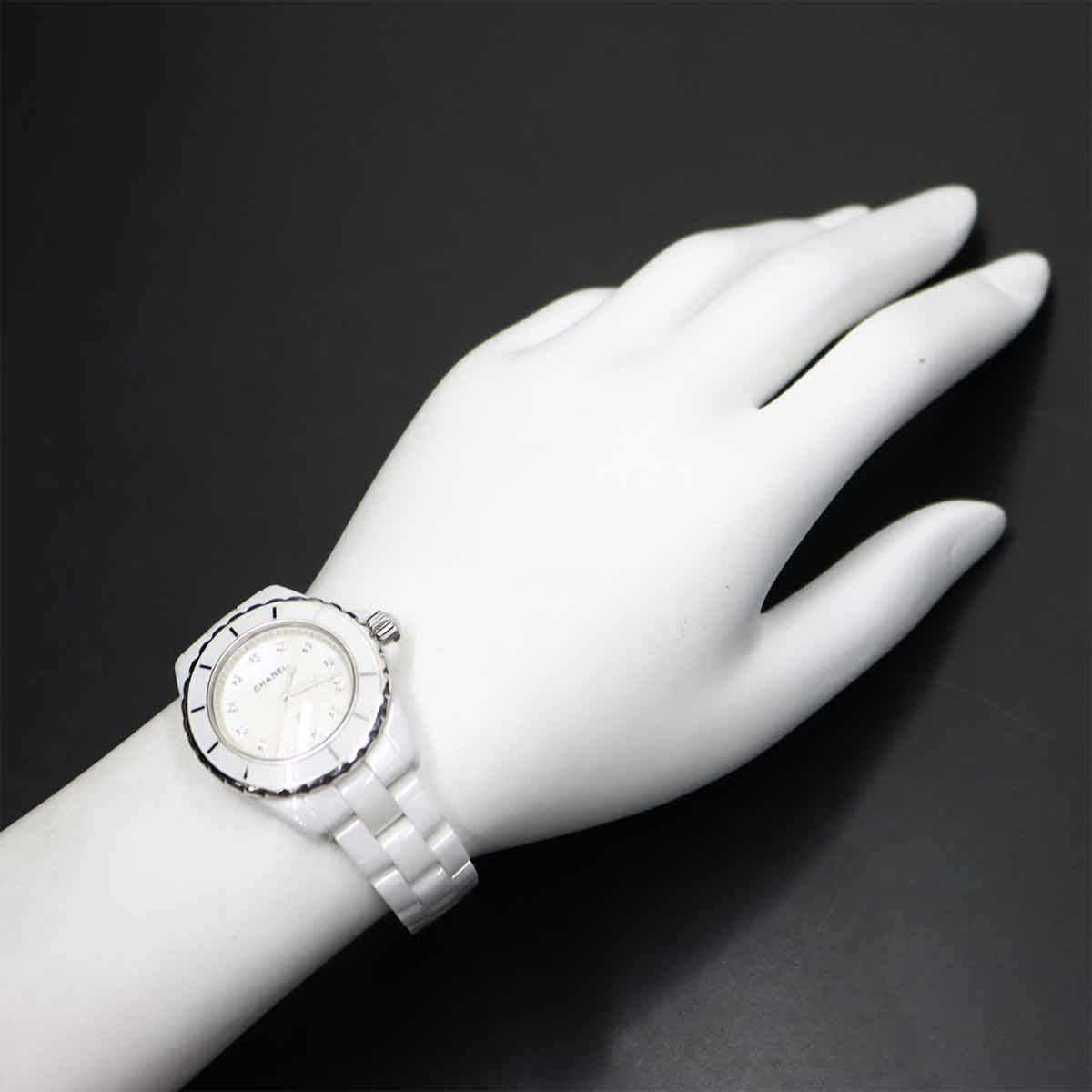 J12 33mm Ginza Limited 12P Diamond White Shell Dial H2511