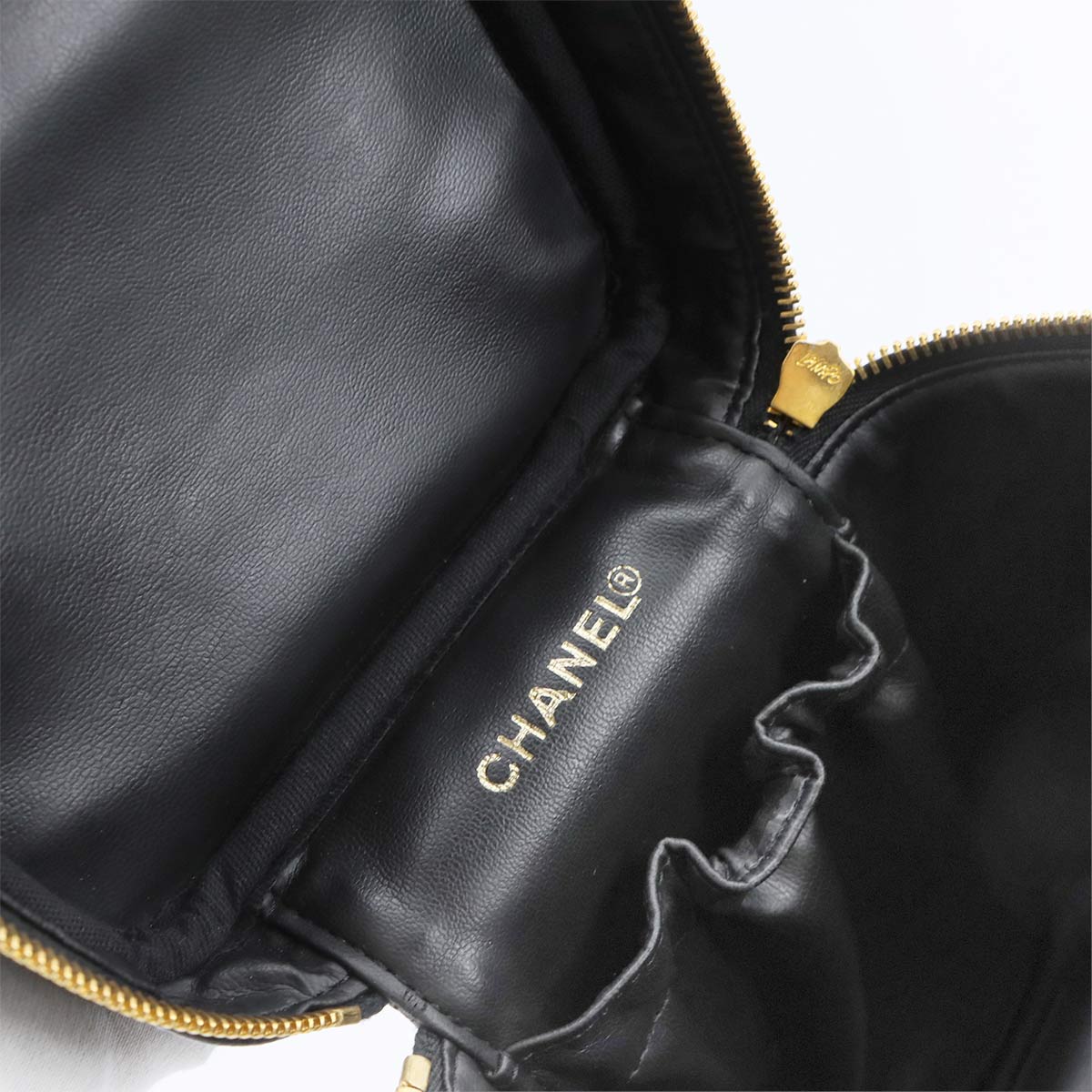 Vanity Hand Bag Caviar Skin Leather Black A01998 Vintage Purse