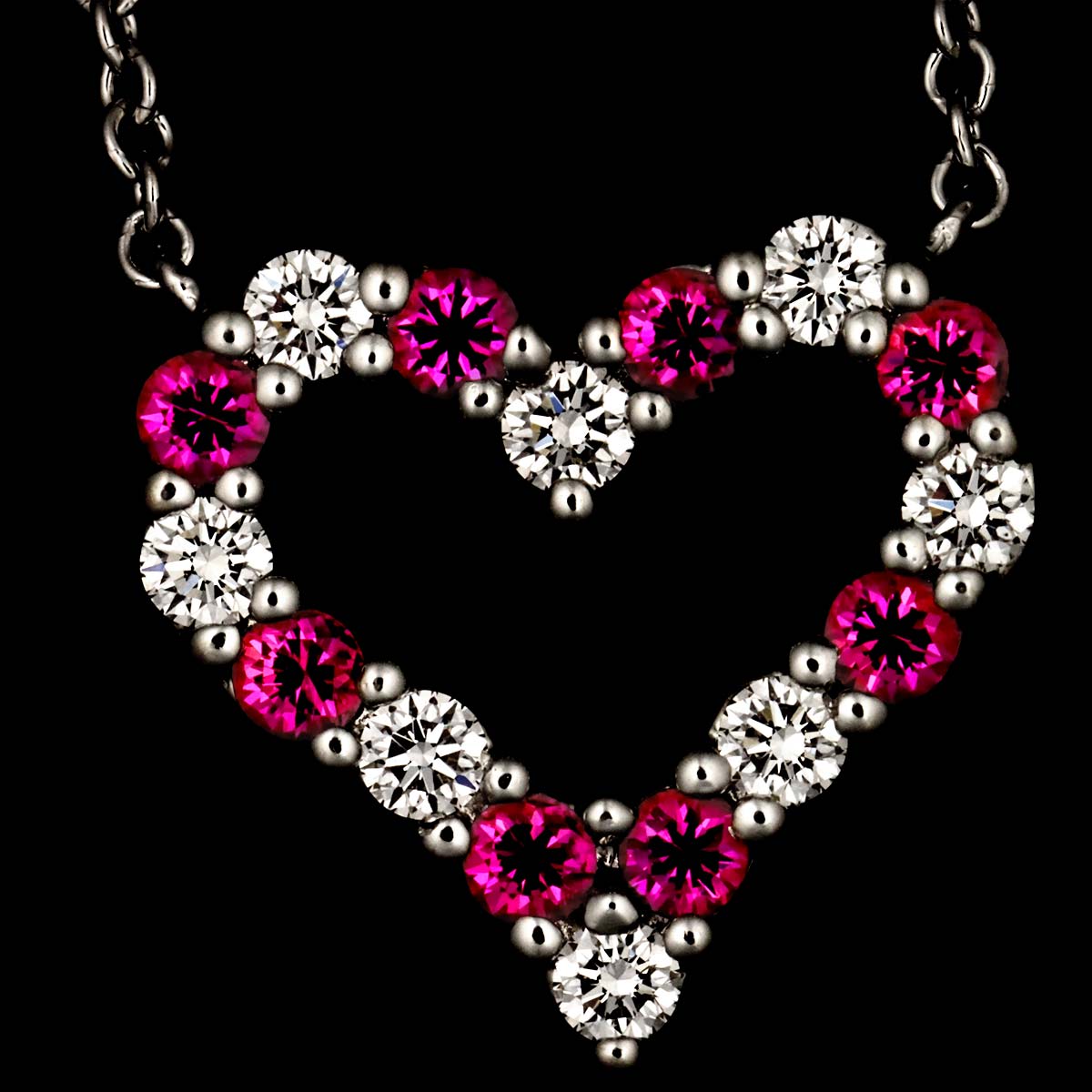 Sentimental Heart Sapphire Diamond Necklace Platinum