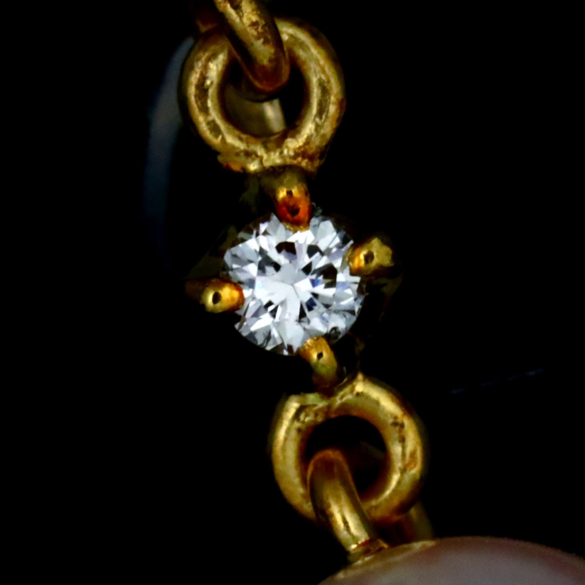 Akoya Pearl 8.2mm Earrings Clip-on 18K Yellow Gold 750