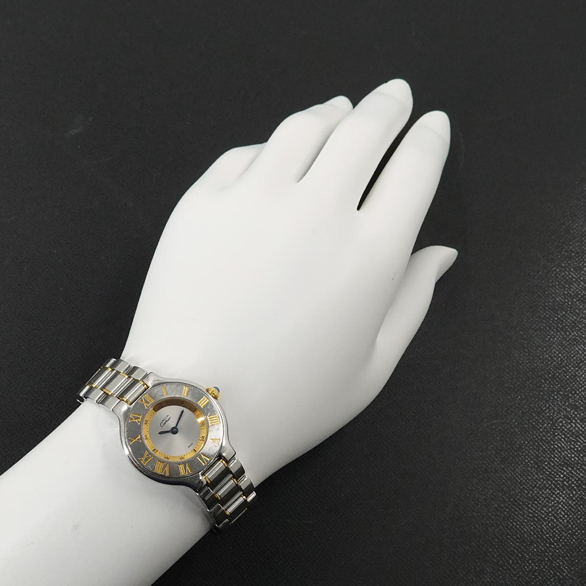 Must 21 Van Thian W10073R6 Quartz Silver Dial Ladies Watch