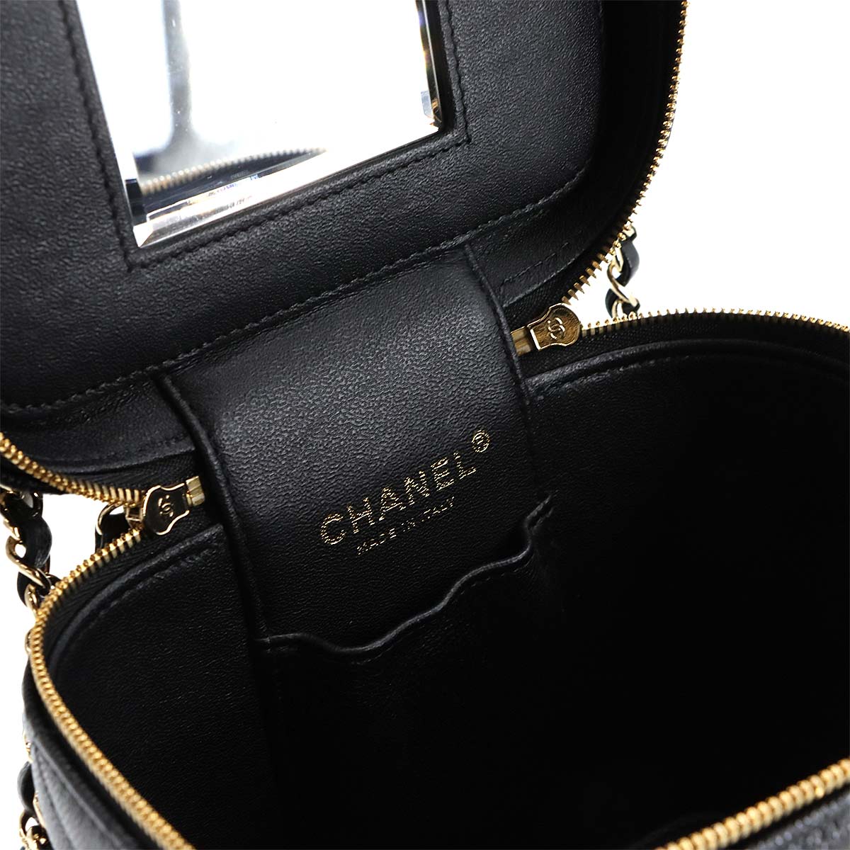Matelasse Vanity Hand Chain Shoulder Bag Leather Black AS2362