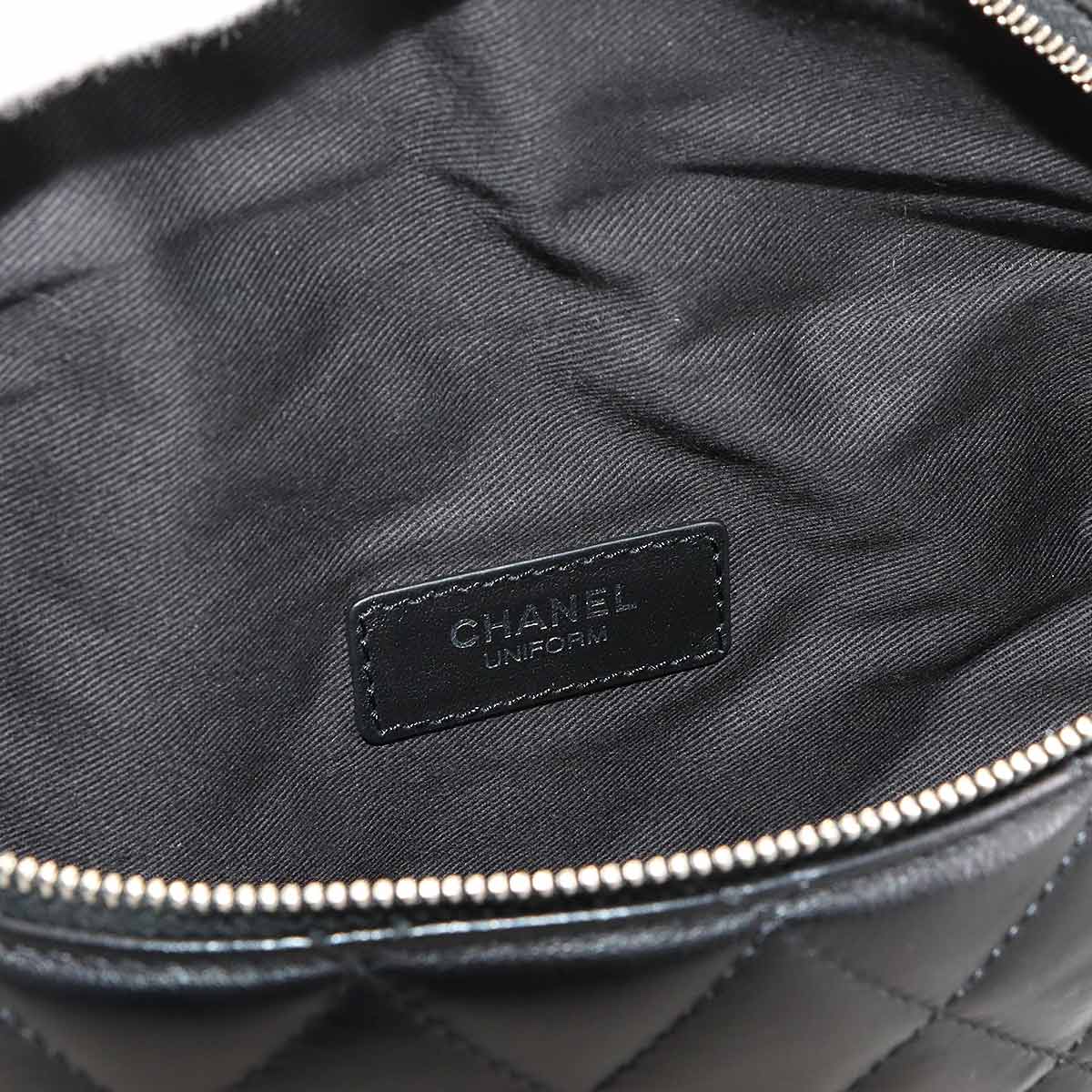 Matelasse Uniform Waist Crossbody Bag Leather Black