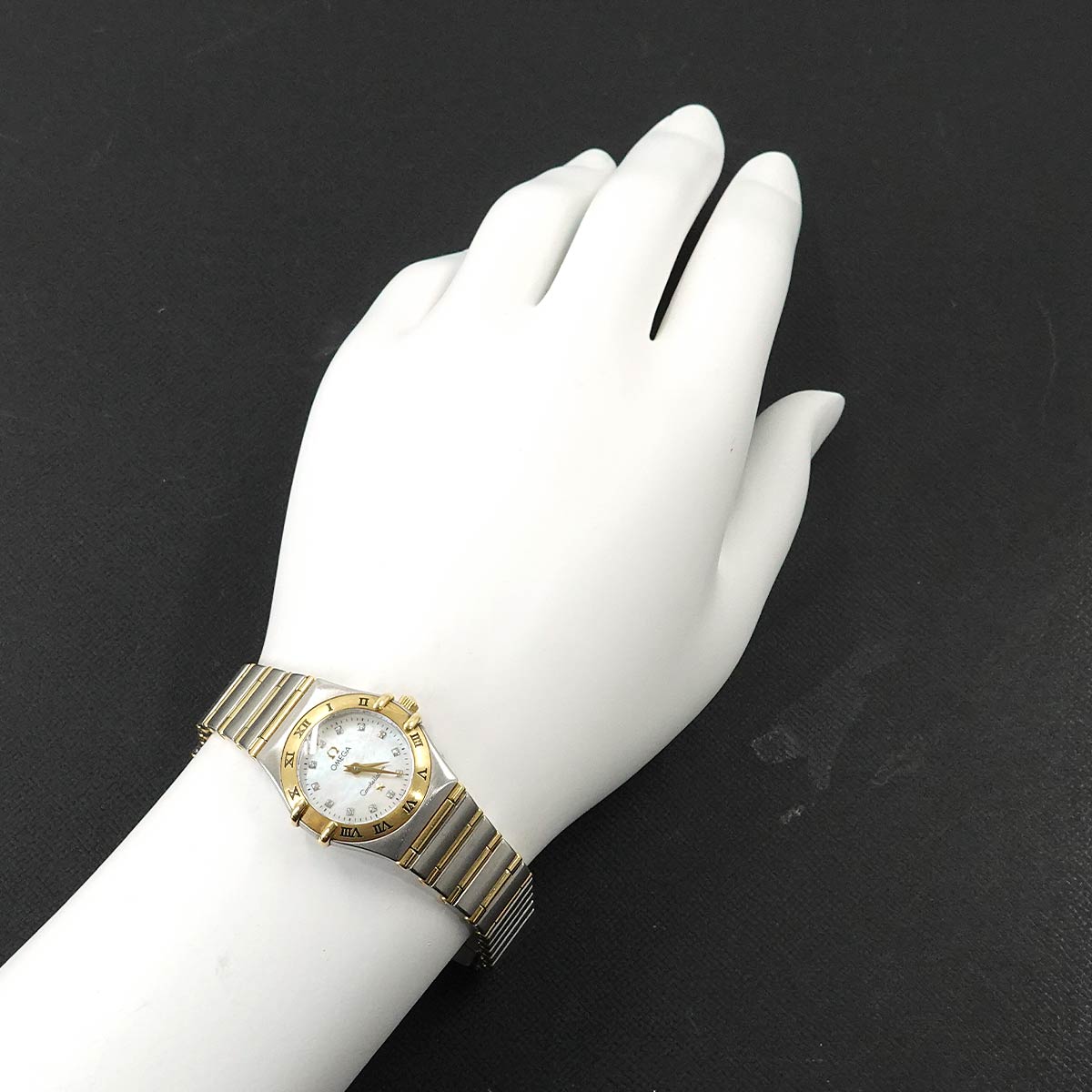 Constellation mini 1262.75 12P Diamond 750 YG White Shell Dial