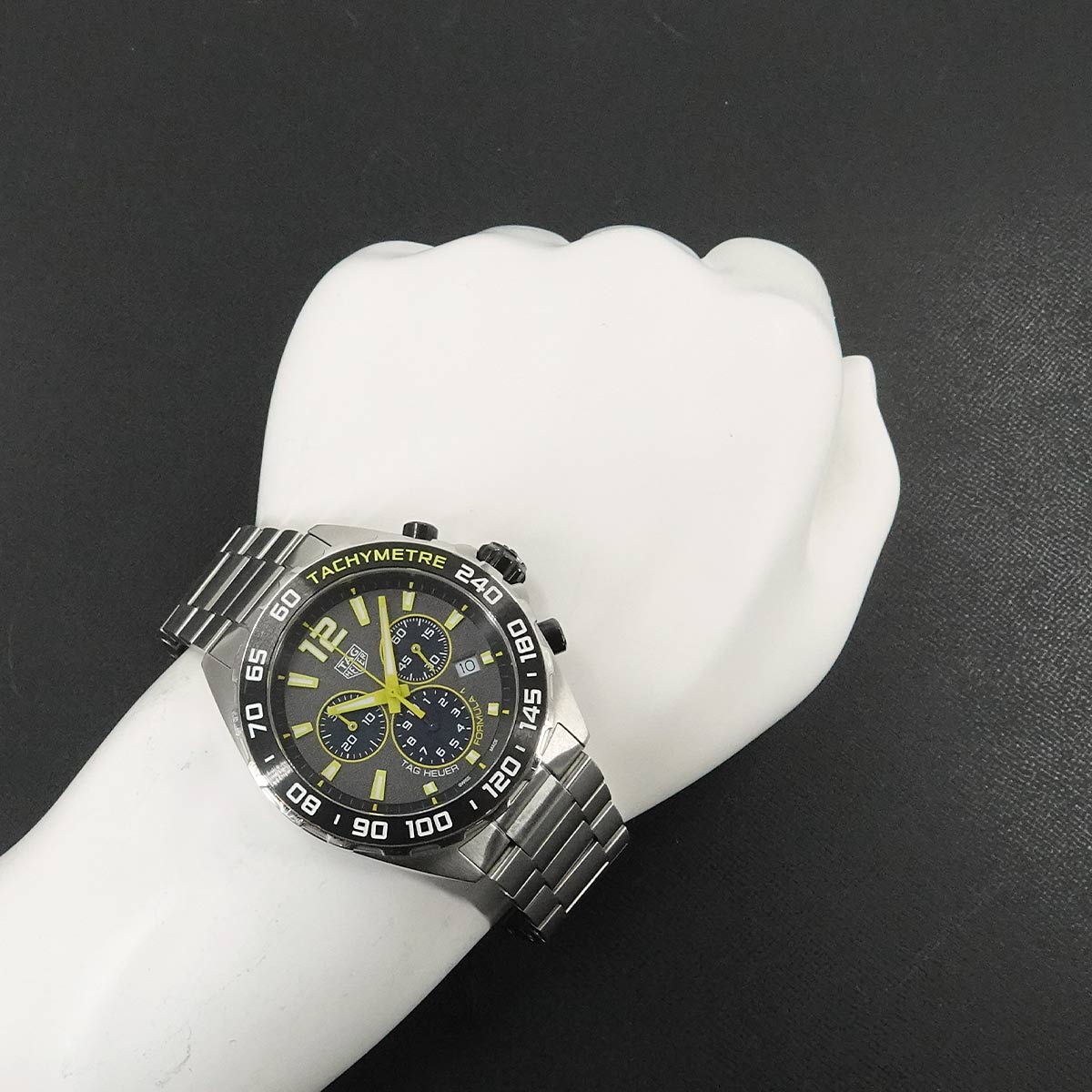 Formula 1 Chronograph CAZ101AG Quartz Gray Dial Mens Watch