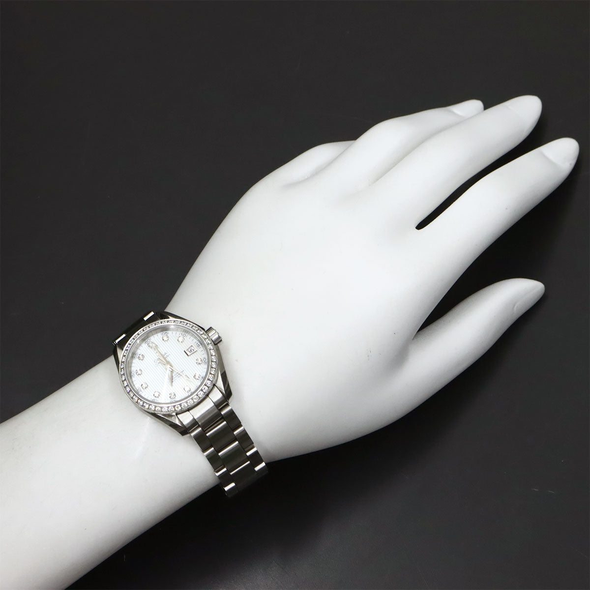 Seamaster Arua Terra 231 15 30 20 55 001 Diamond Ladies Watch