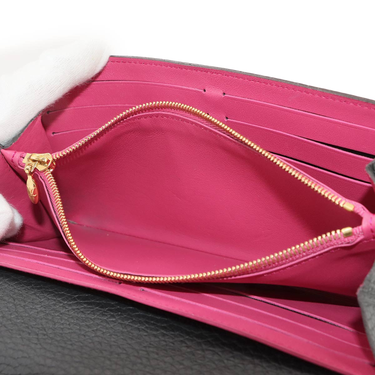 Capucines Wallet Taurillon leather Noir M61248 Purse