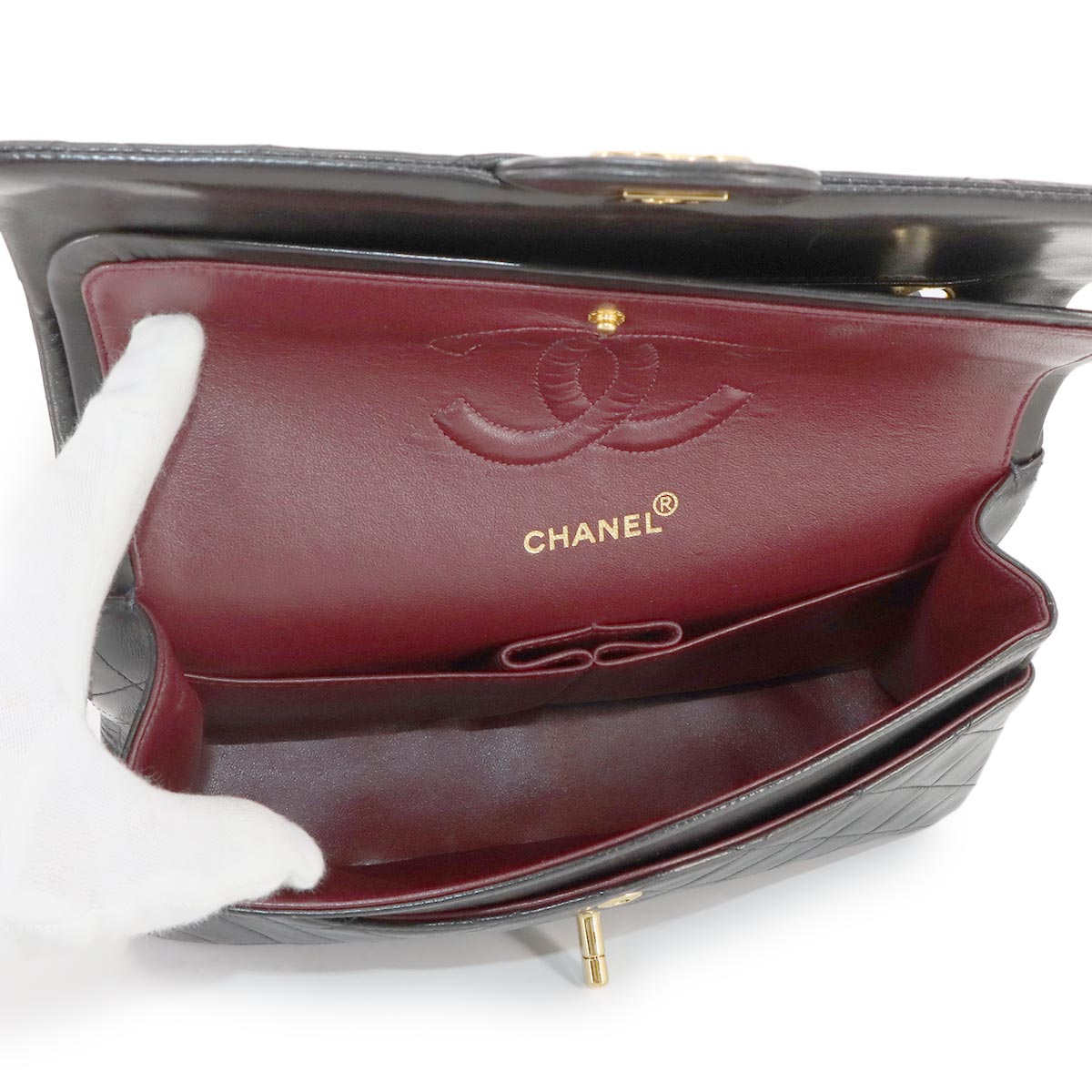 Matelasse 25 Chain Shoulder Bag Leather Black A01112 11.12