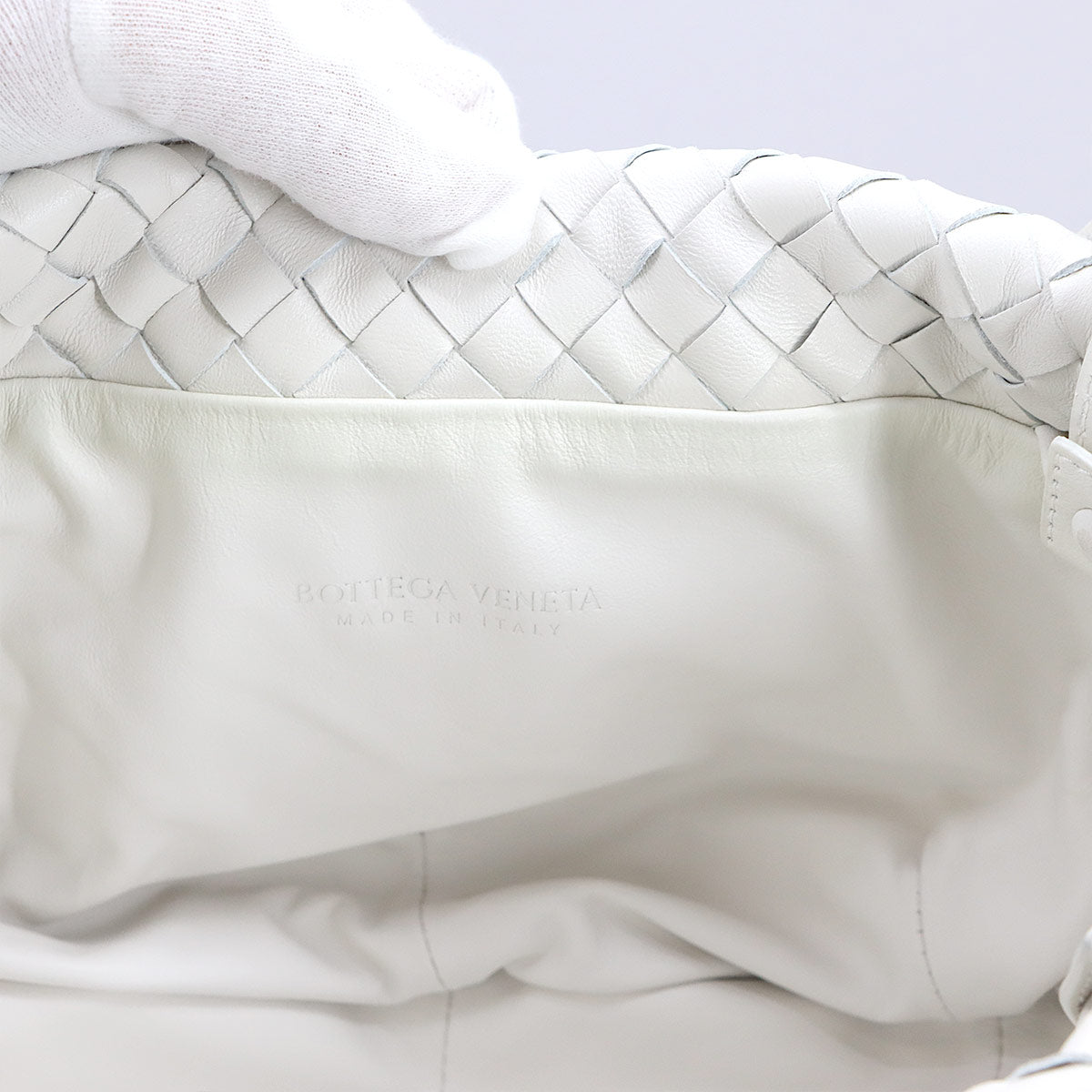 Intrecciato The Bulb Small Shoulder Bag 651811 White