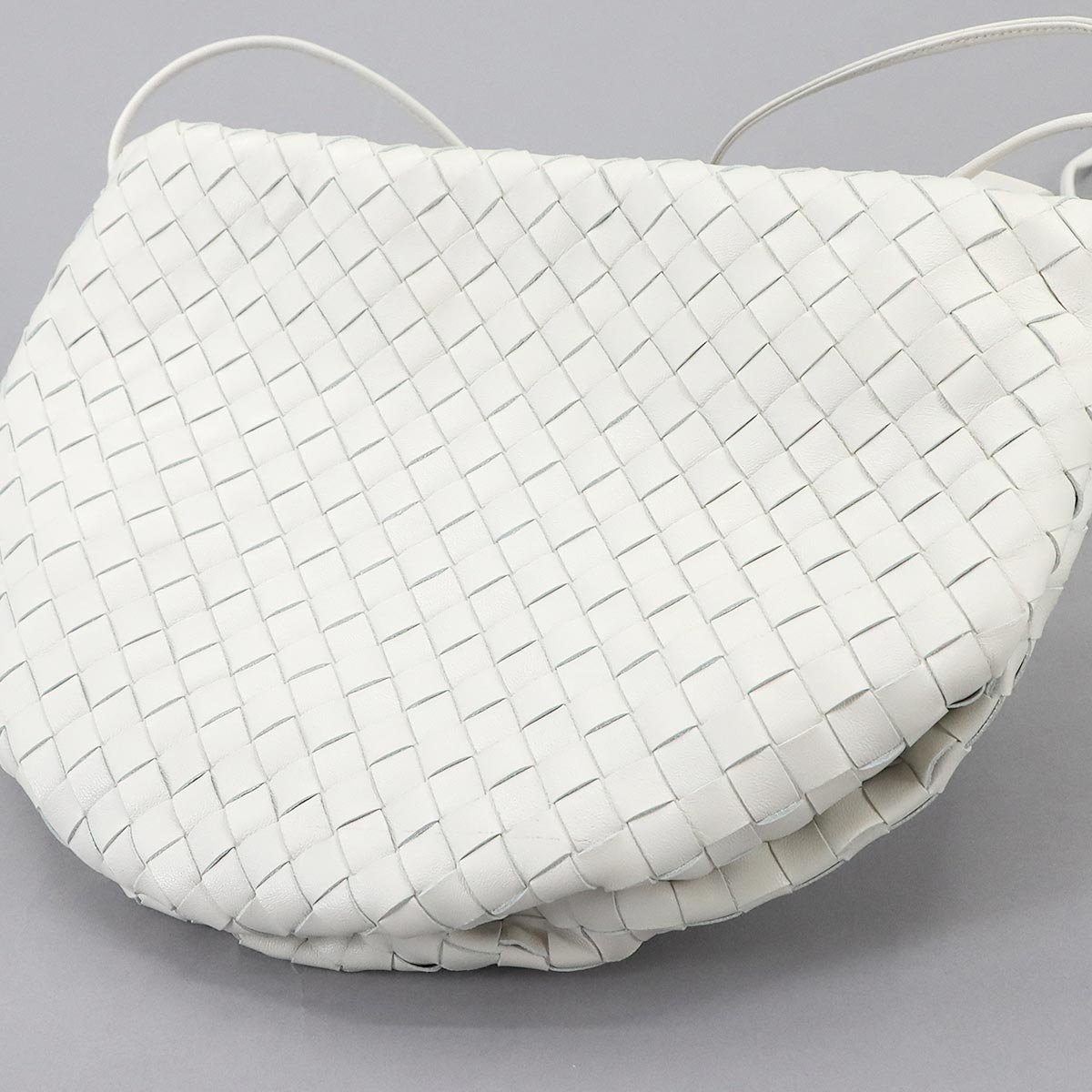 Intrecciato The Bulb Small Shoulder Bag 651811 White