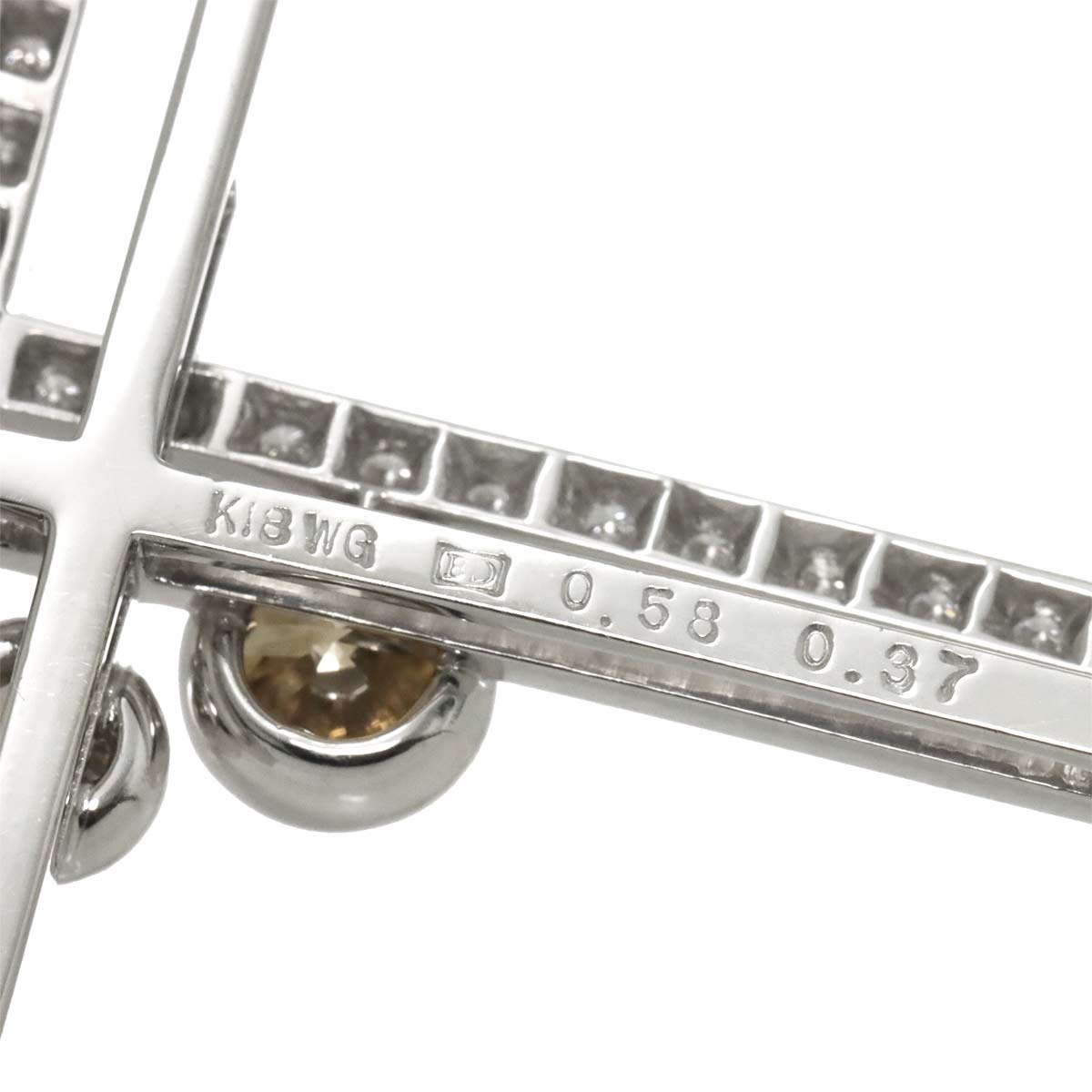 Diamond 0.58ct/0.37ct Cross Motif Pendant 18K White Gold 750