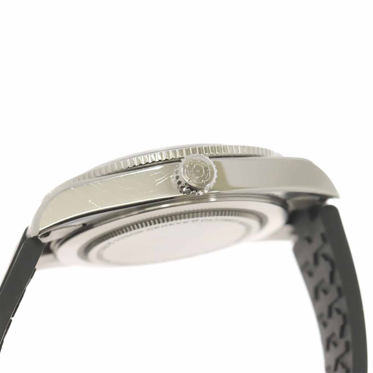 Heritage Black Bay 79000N Automatic Black Dial Mens Watch