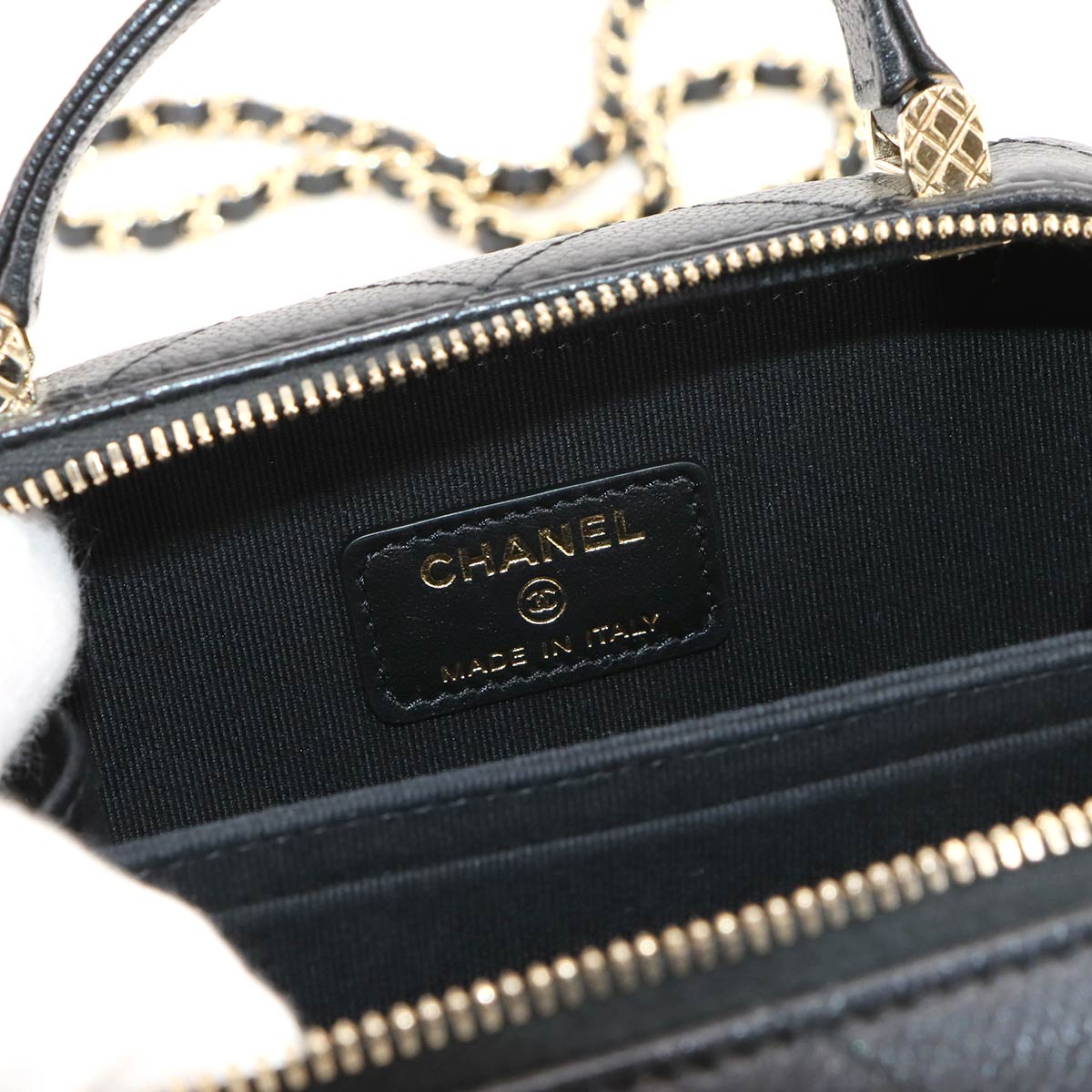 Matelasse Mini Vanity Hand Shoulder Bag Leather Black AP2634