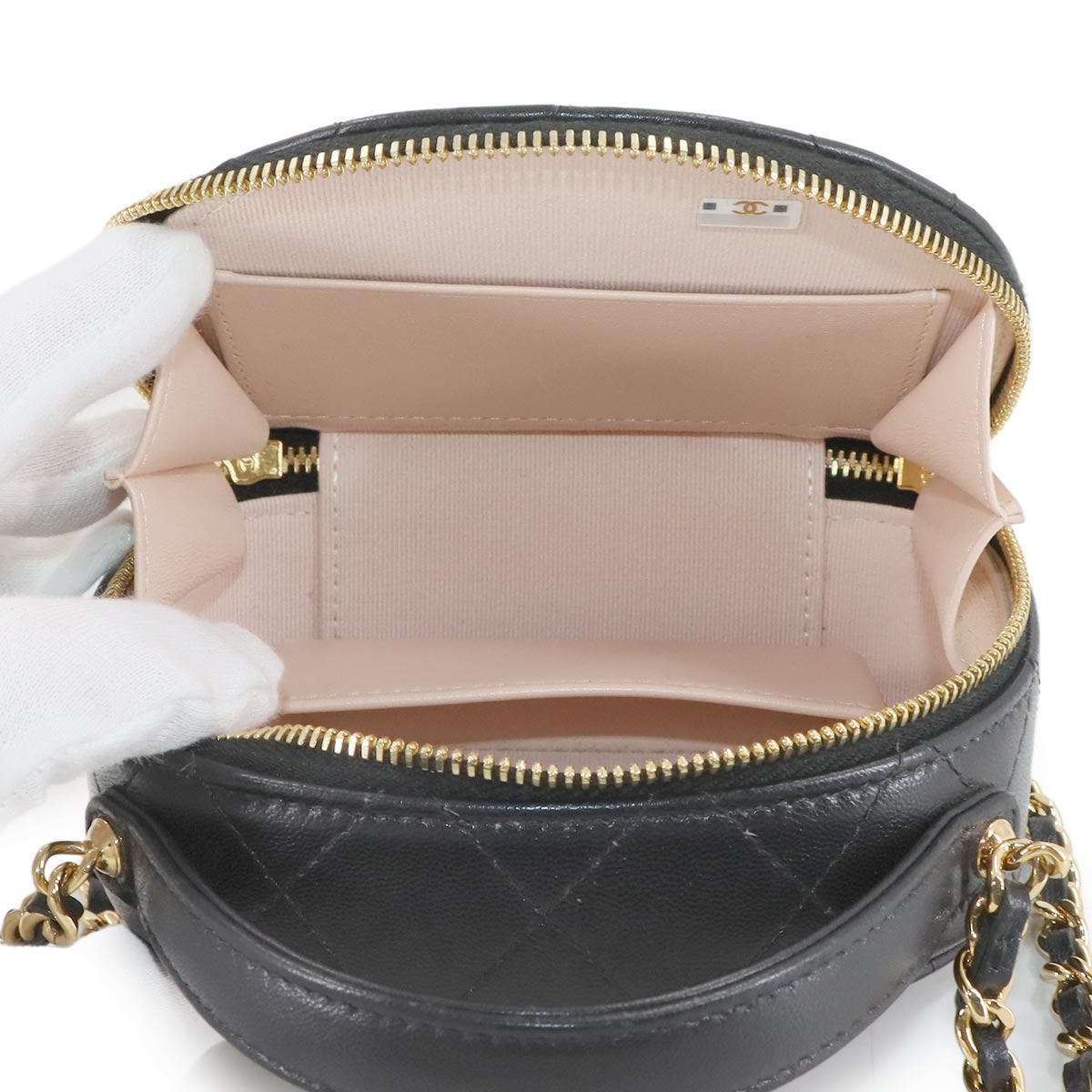 Matelasse Chain Clutch Mini Shoulder Bag Leather Black AP3087