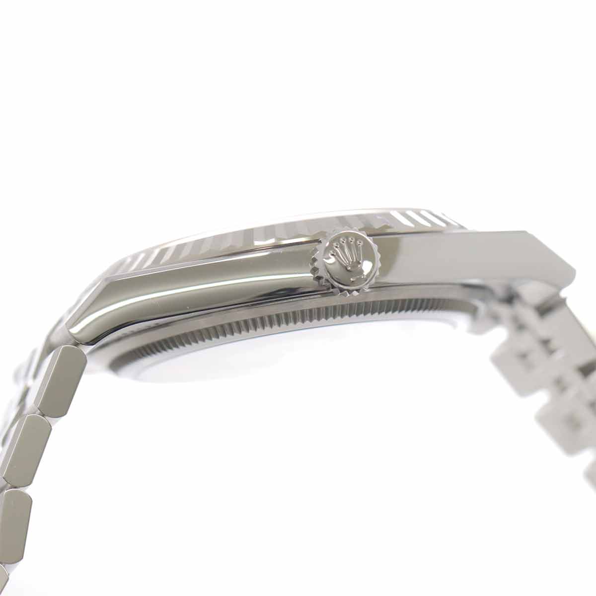 Land Dwellew 40 127334 Serial Random Automatic 750WG Mens Watch