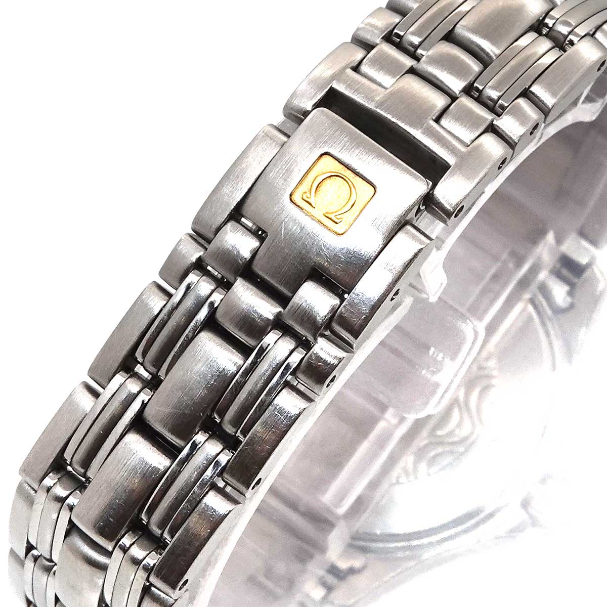 Seamaster Professional 2582 20 White Dial Quartz Mens Watch