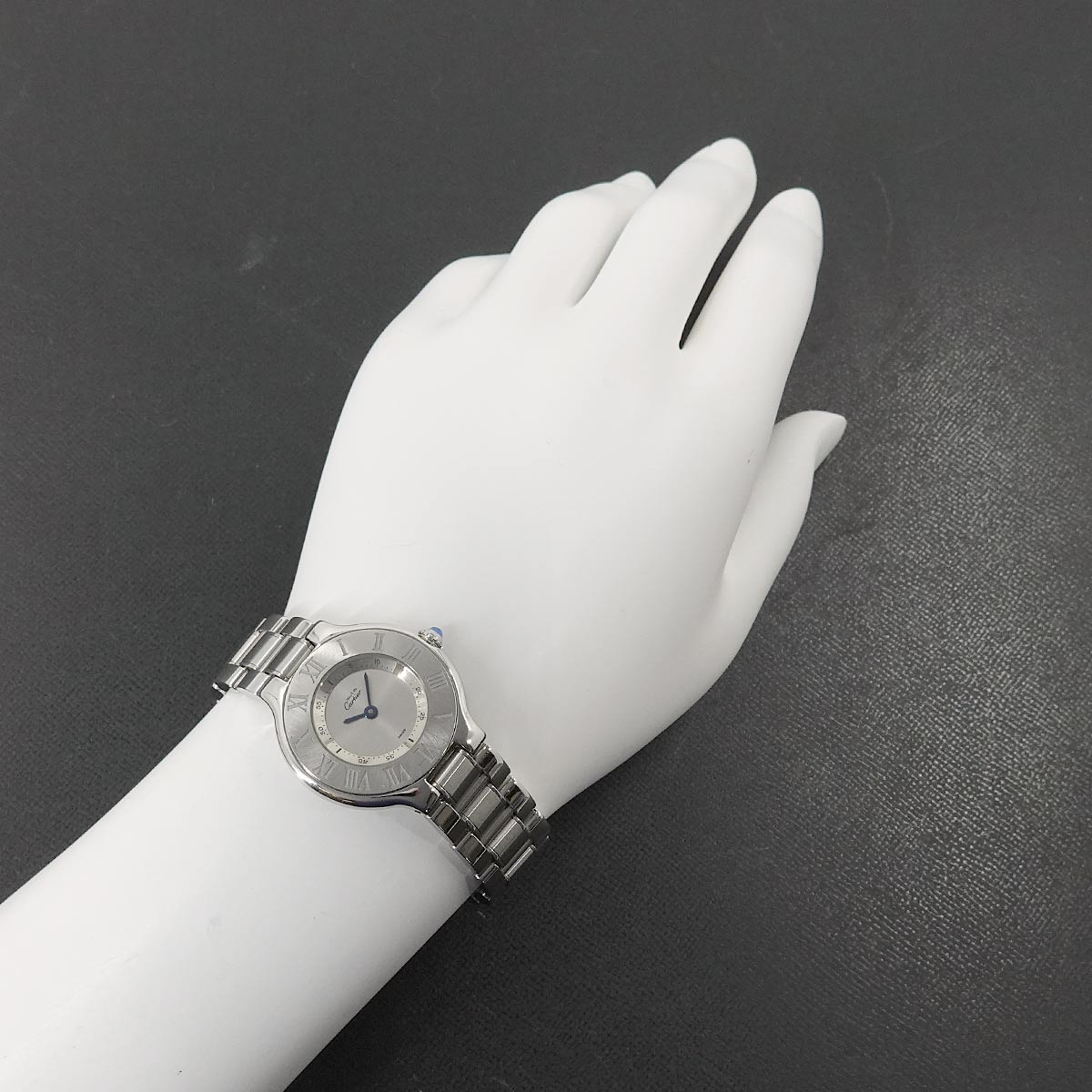 Must 21 W10109T2 Quartz Silver Dial Ladies Watch