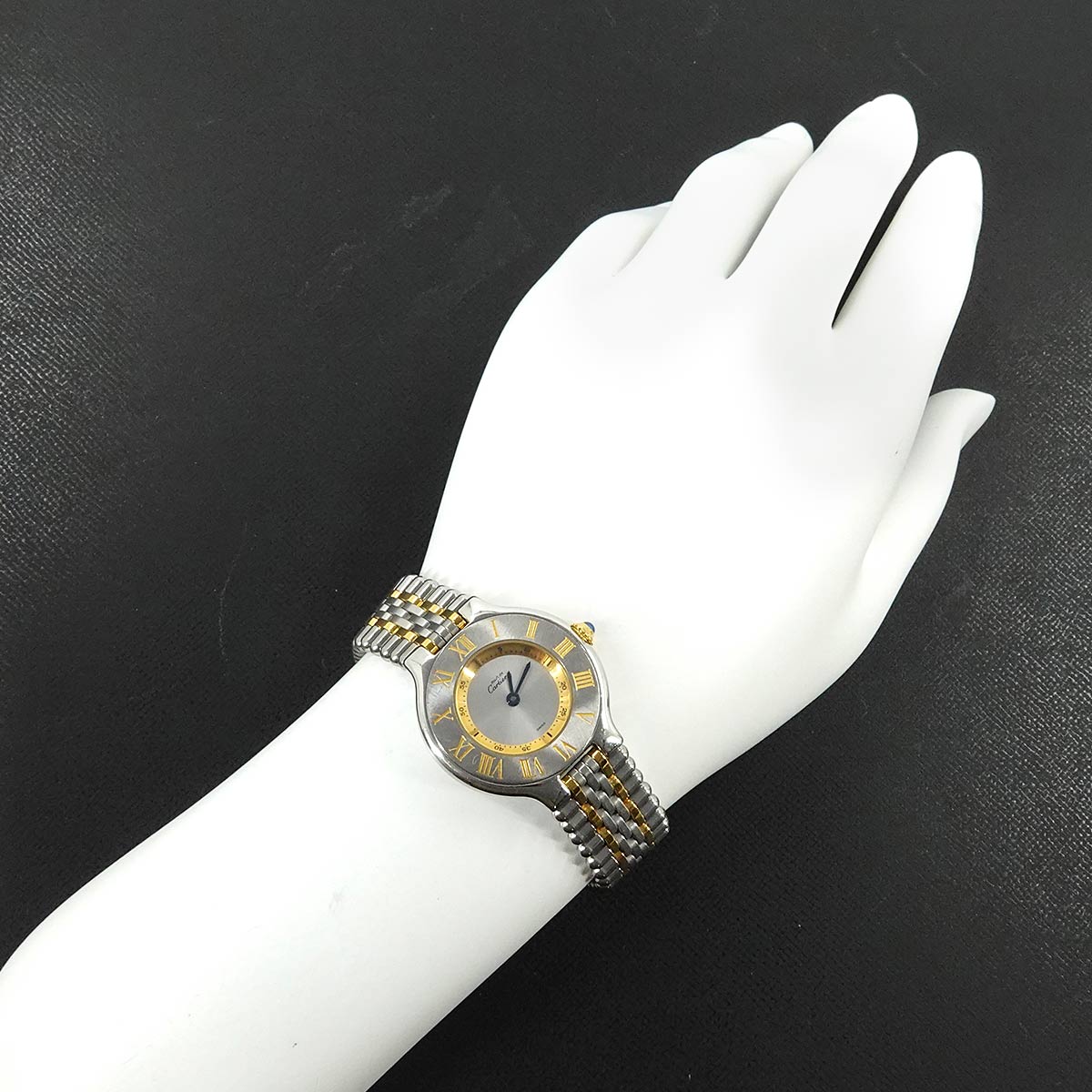 Must 21 Van Thian W10073F4 Quartz Silver Dial Ladies Watch