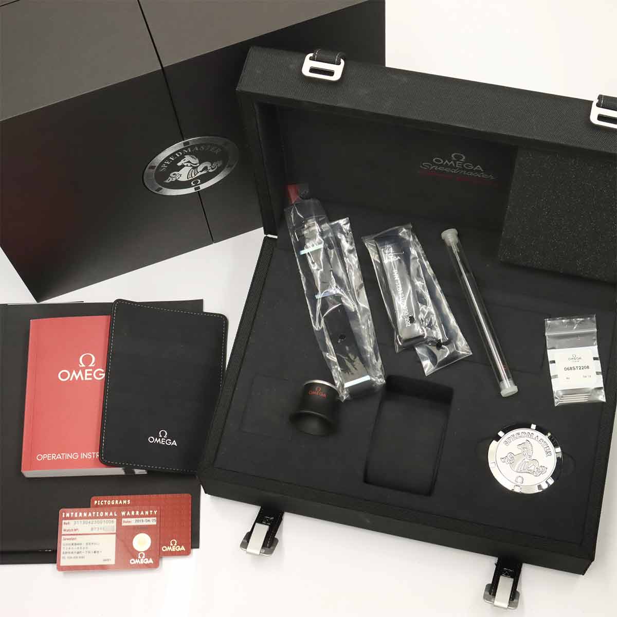 Speedmaster Professional Moon Watch 311.30.42.30.01.006 Black