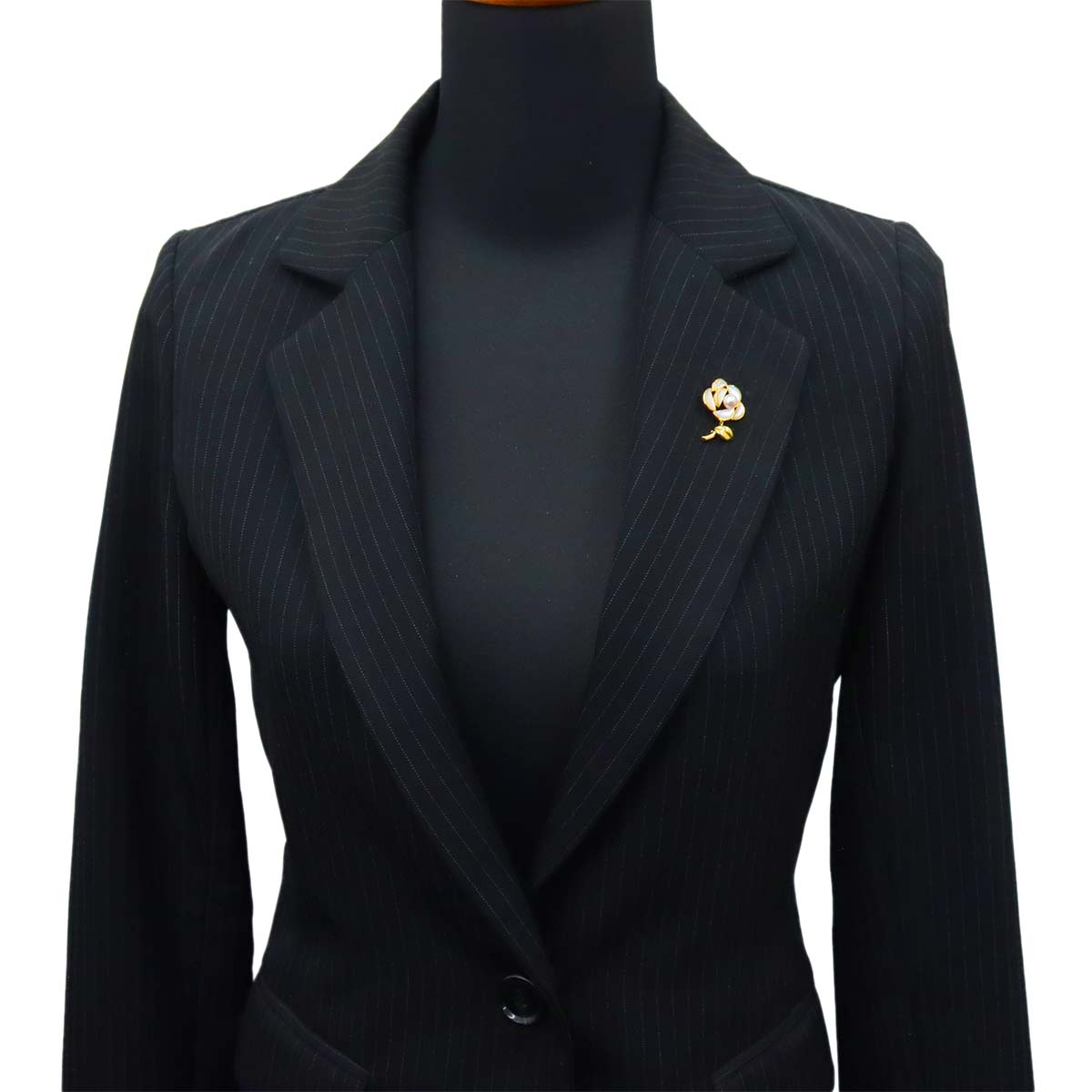 Akoya pearl 5.8mm Mother of Pearl Brooch 18K YG 750