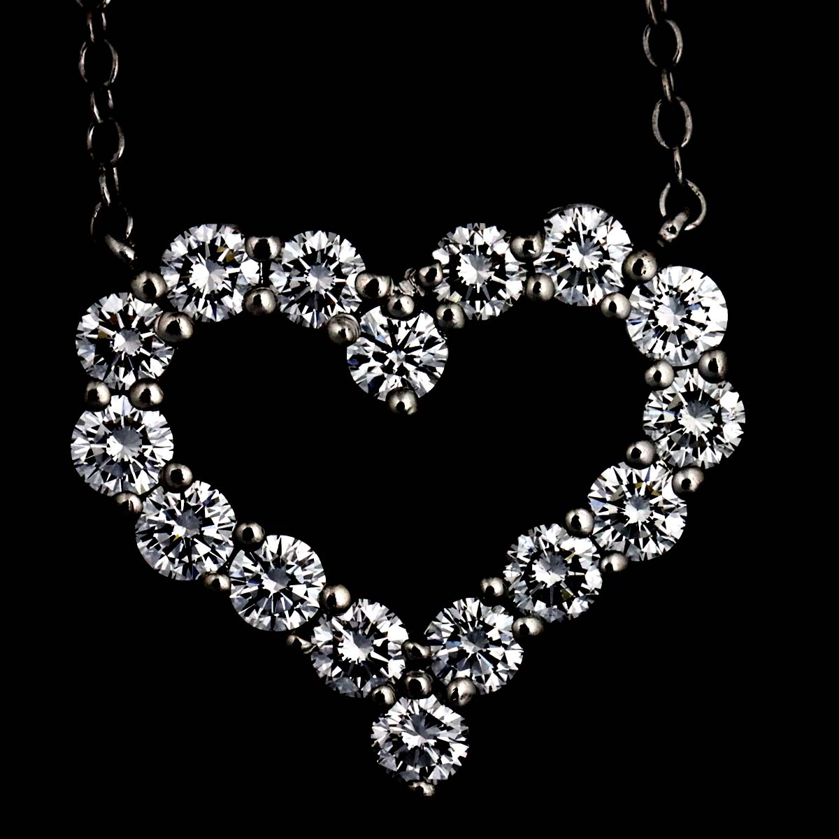 Sentimental Heart Diamond Necklace Platinum