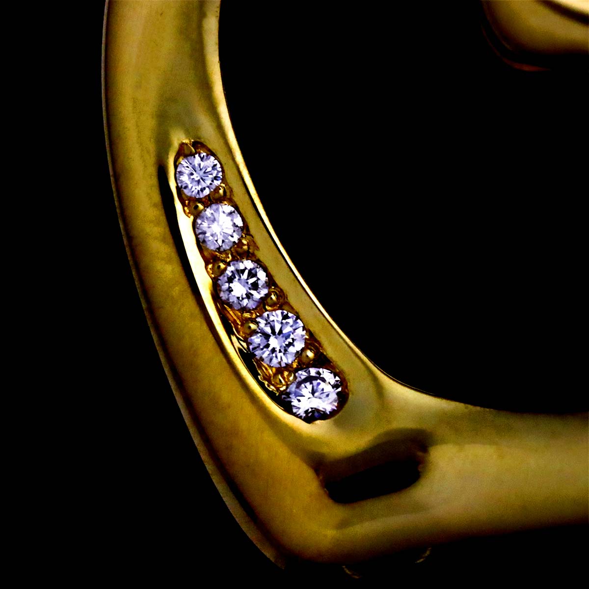 Open Heart Diamond Necklace 18K Yellow Gold 750