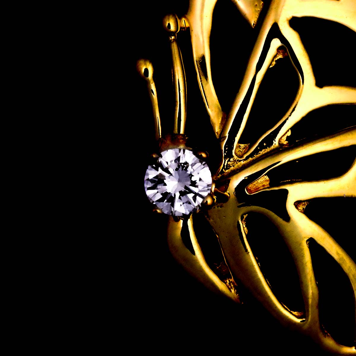 Butterfly Diamond Necklace 18K Yellow Gold 750