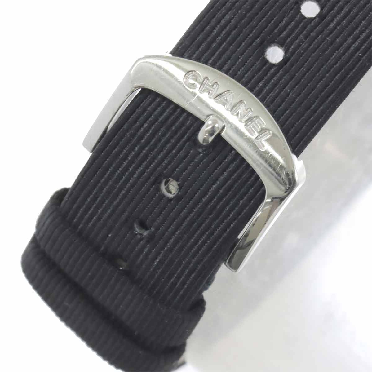 Camellia H1187 Quartz Diamond 750 WG White Shell Dial