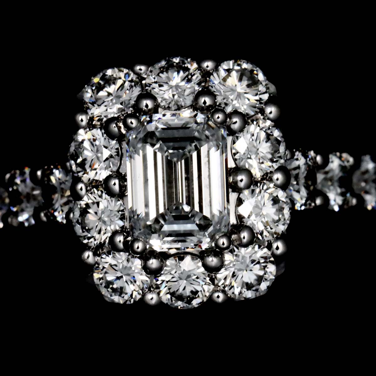 Icon Diamond 0.51ct D/VS1 Ring 18K WG 750 4(US)