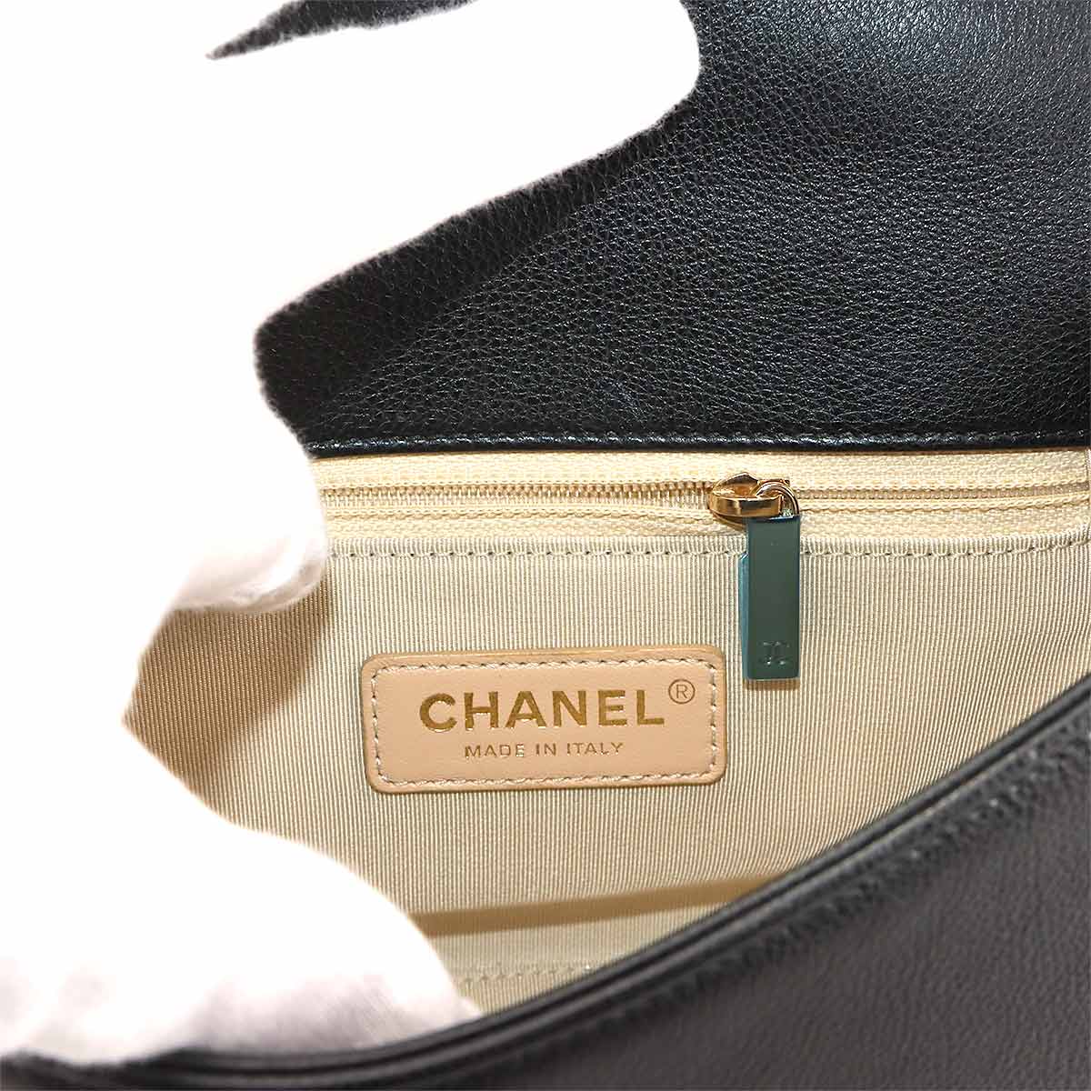 Matelasse Click Label Hand Shoulder Bag Leather Black A93701