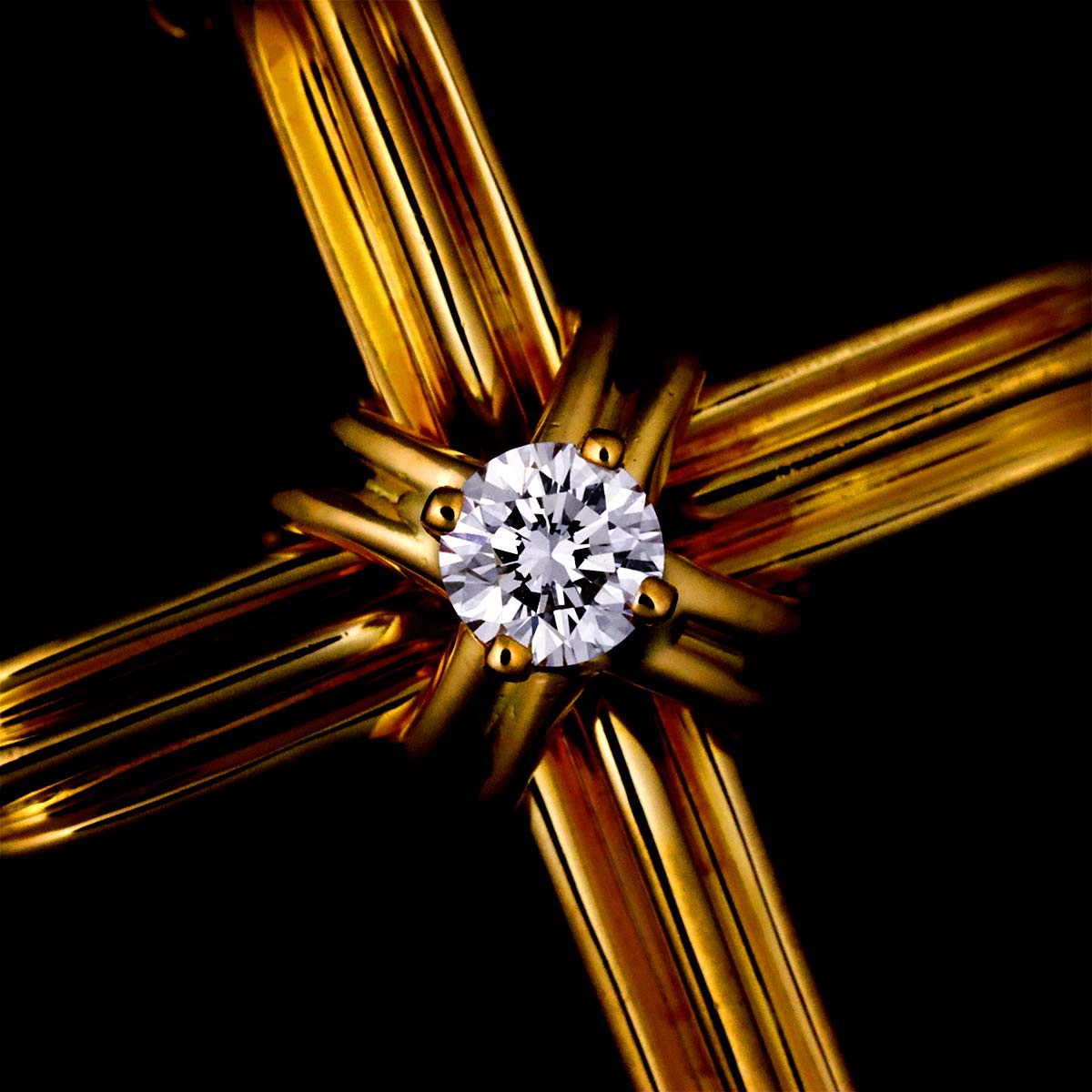 Signature Cross Diamond Necklace 18K YG 750