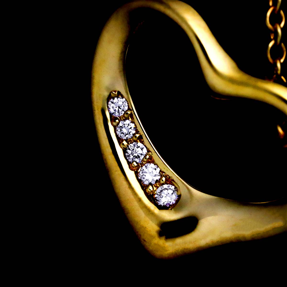 Open Heart Diamond Necklace 18K Yellow Gold 750