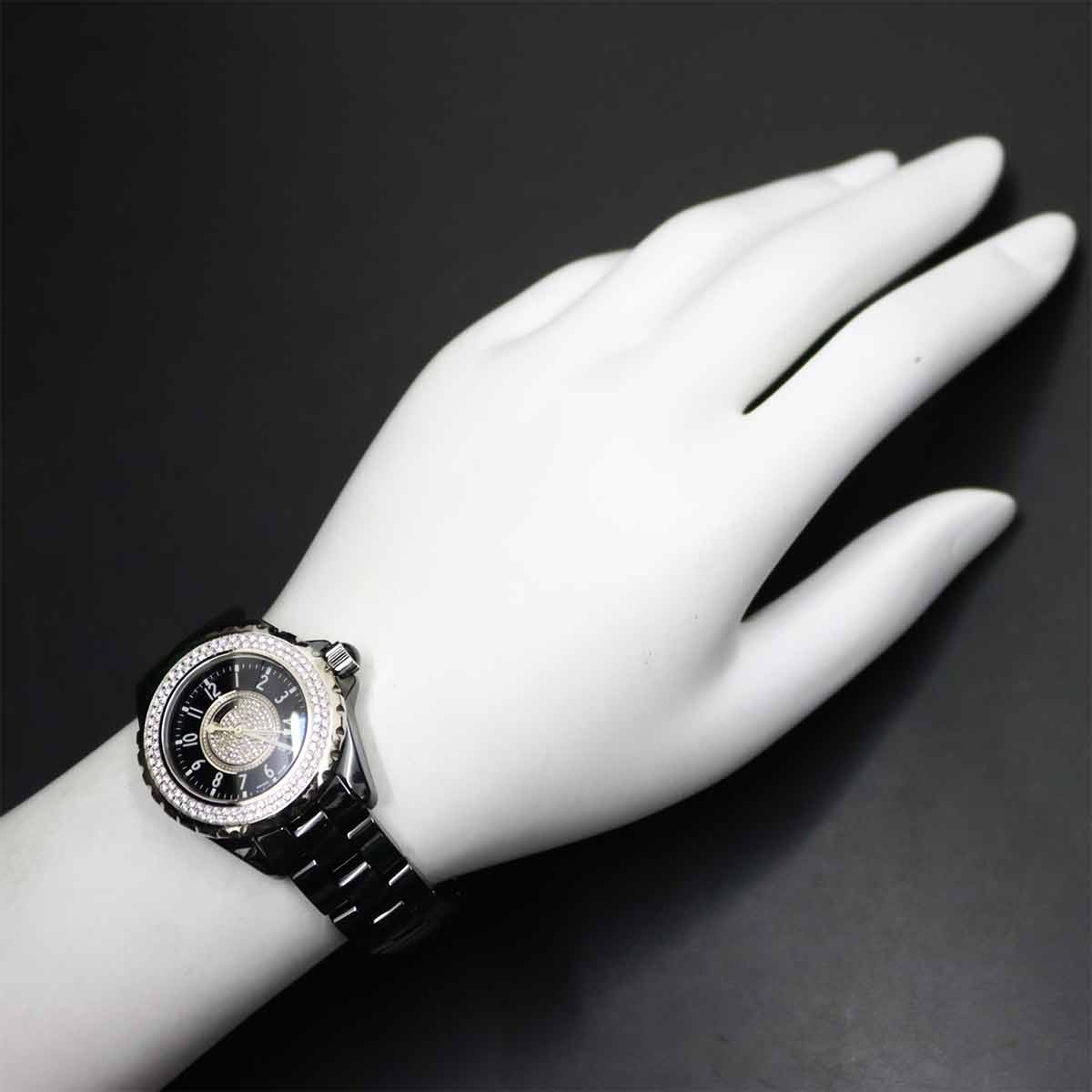 J12 H1708 Diamond Bezel Black Ceramic Quartz 33mm Ladies