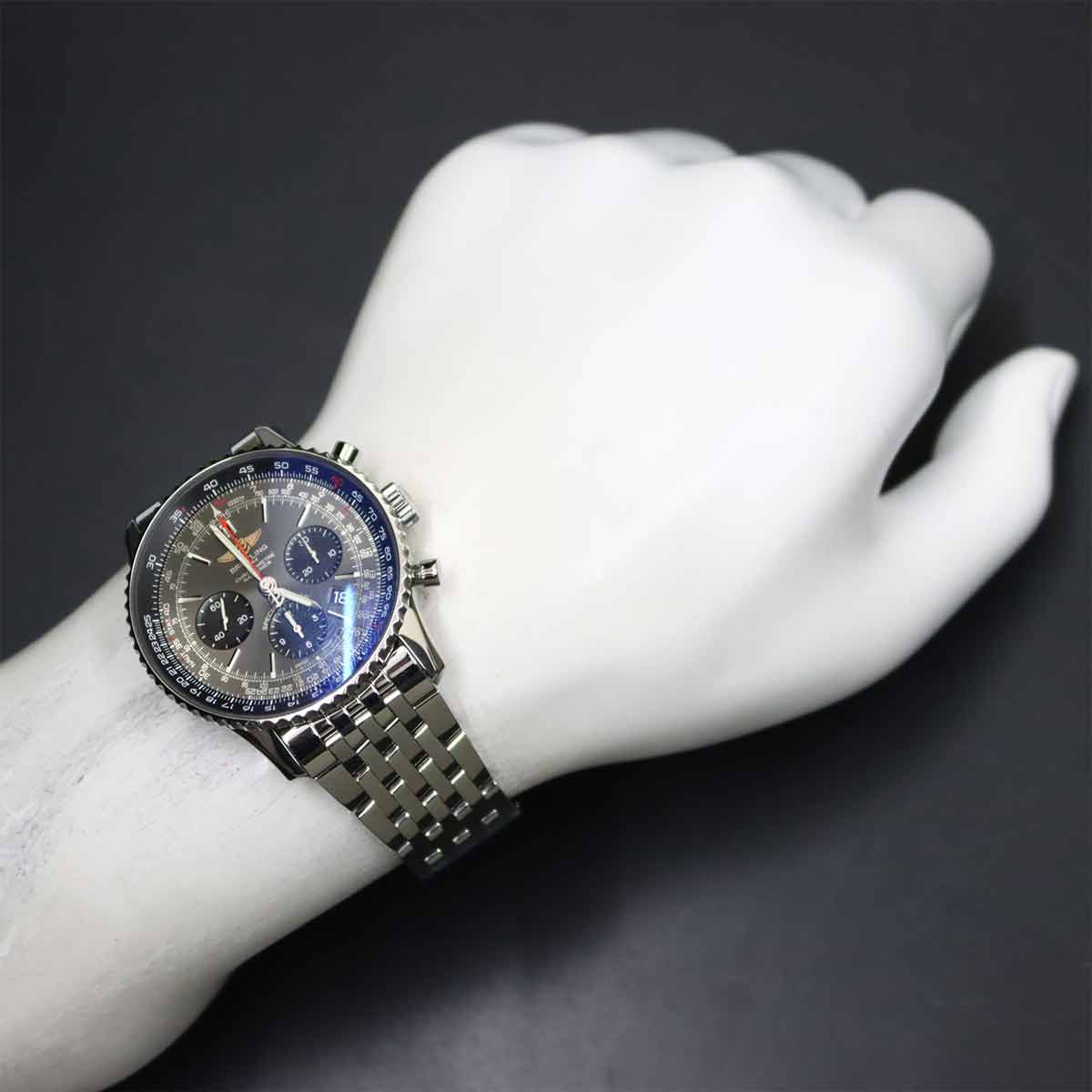 Navitimer01 AB0121 Automatic Gray Dial Mens Watch