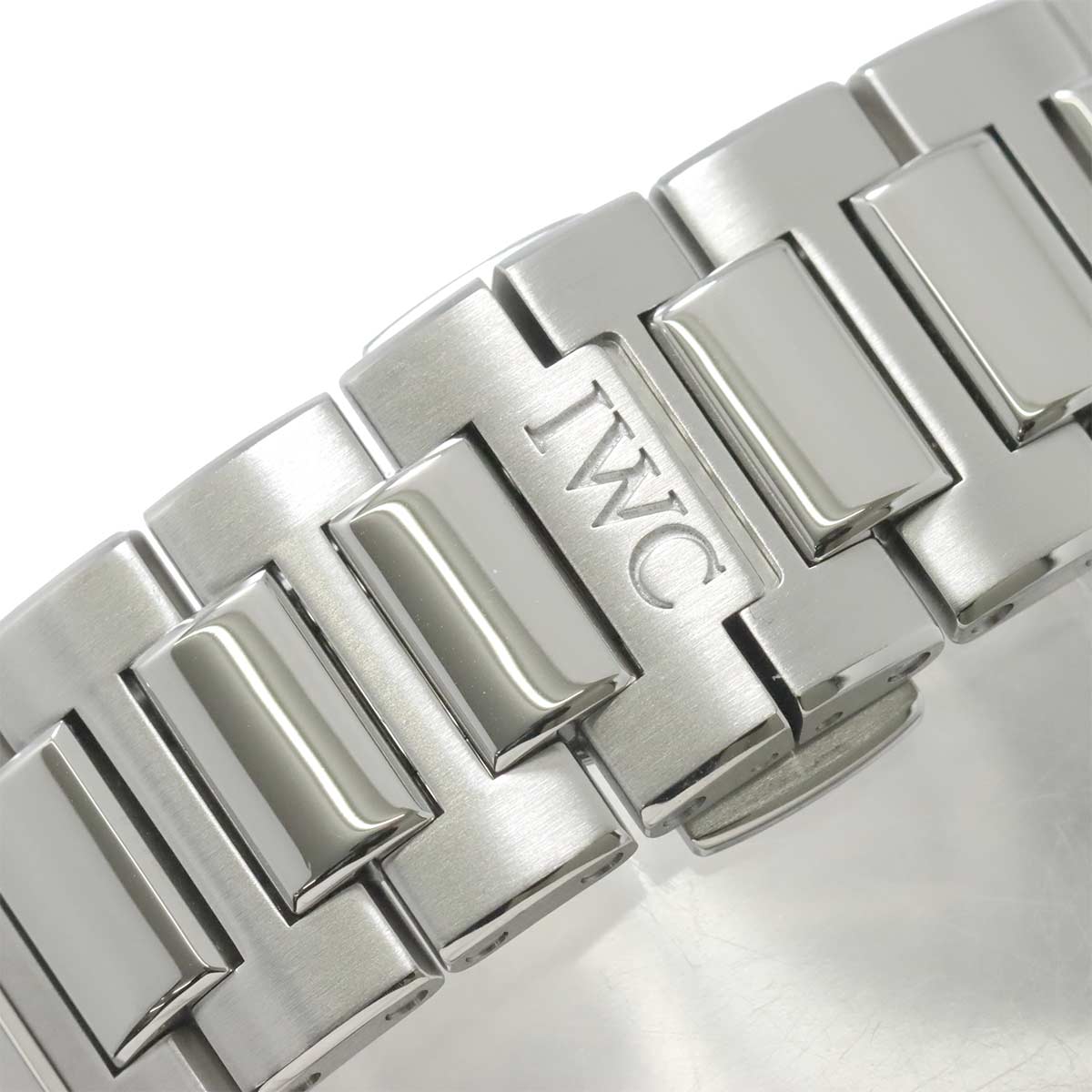 Ingenieur Automatic 40 IW328903 Date Green Dial Mens Watch