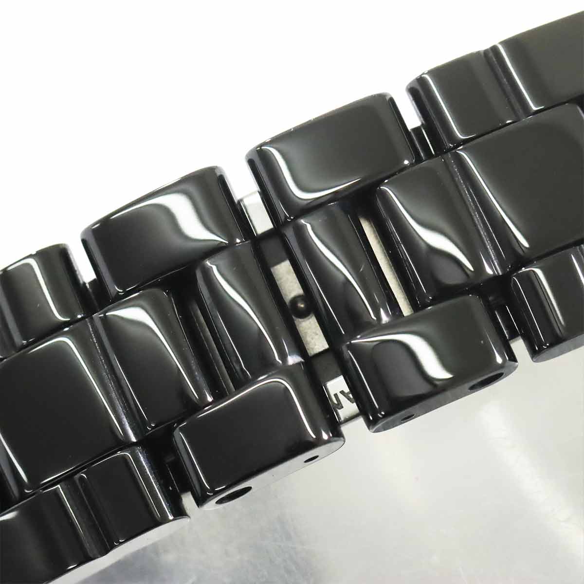 J12 38mm Intense Black H3829 Black Dial Mens Watch