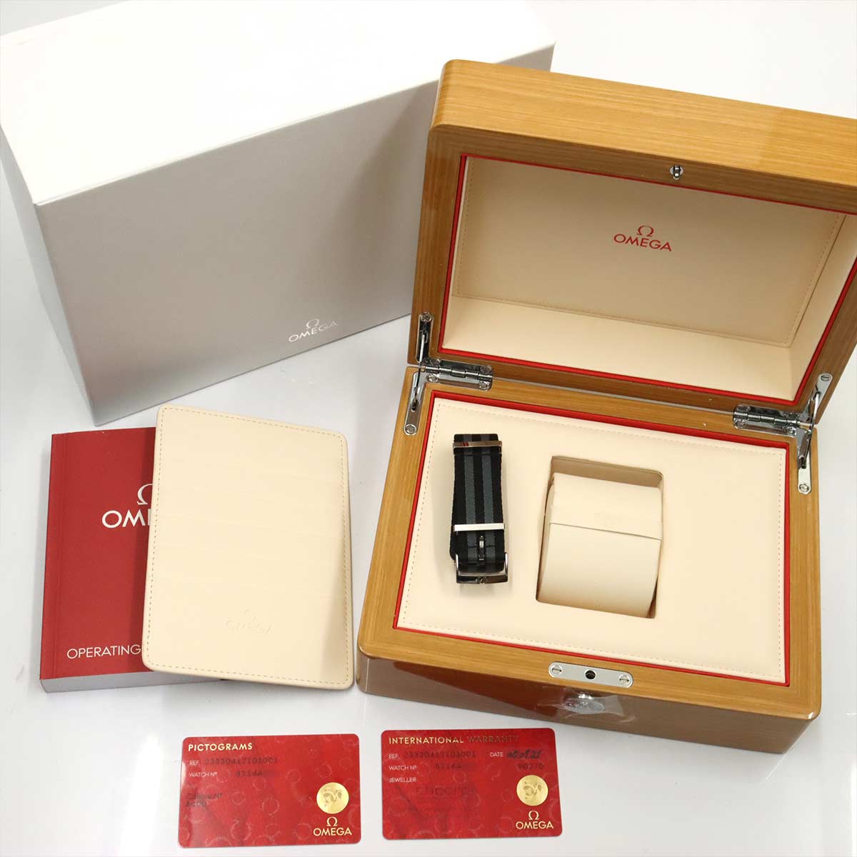 Seamaster 300 Master Co-Axial 233 30 41 21 01 001 Black Dial