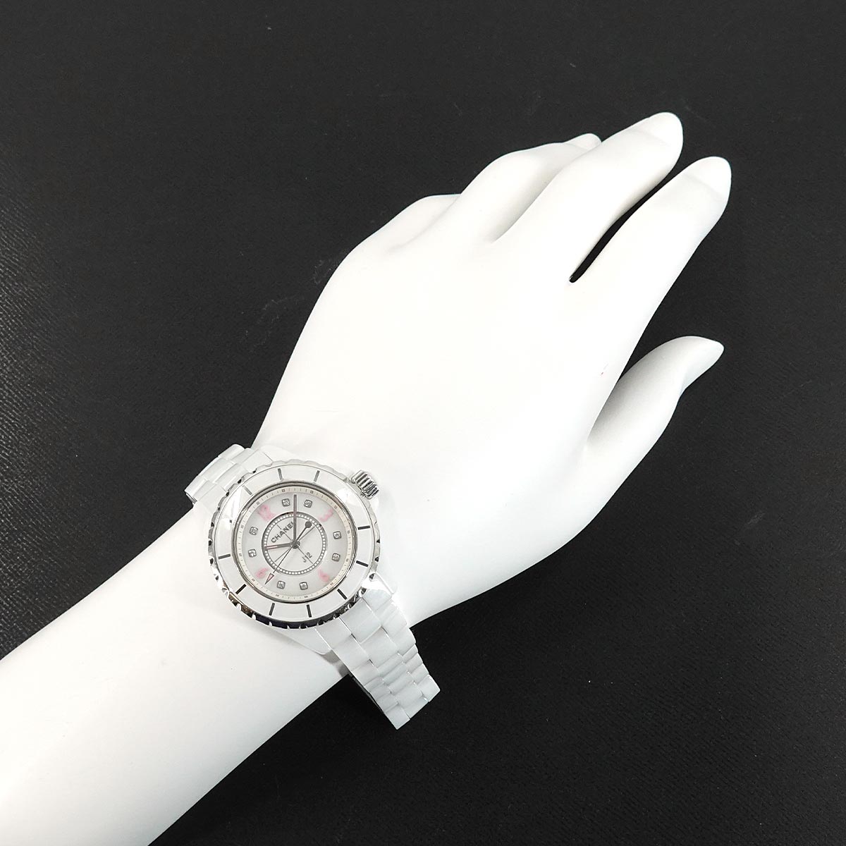 J12 33mm Pink Light H4863 Ceramic 8P Diamond Ladies Watch