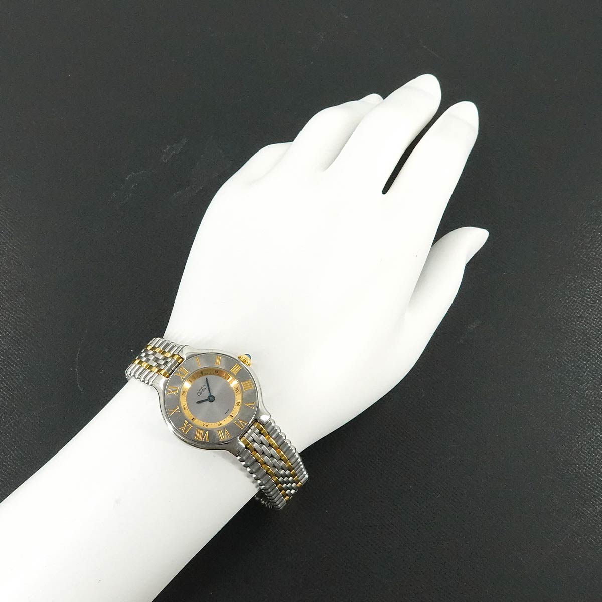 Must 21 Van Thian W10073F4 Quartz Silver Dial Ladies Watch