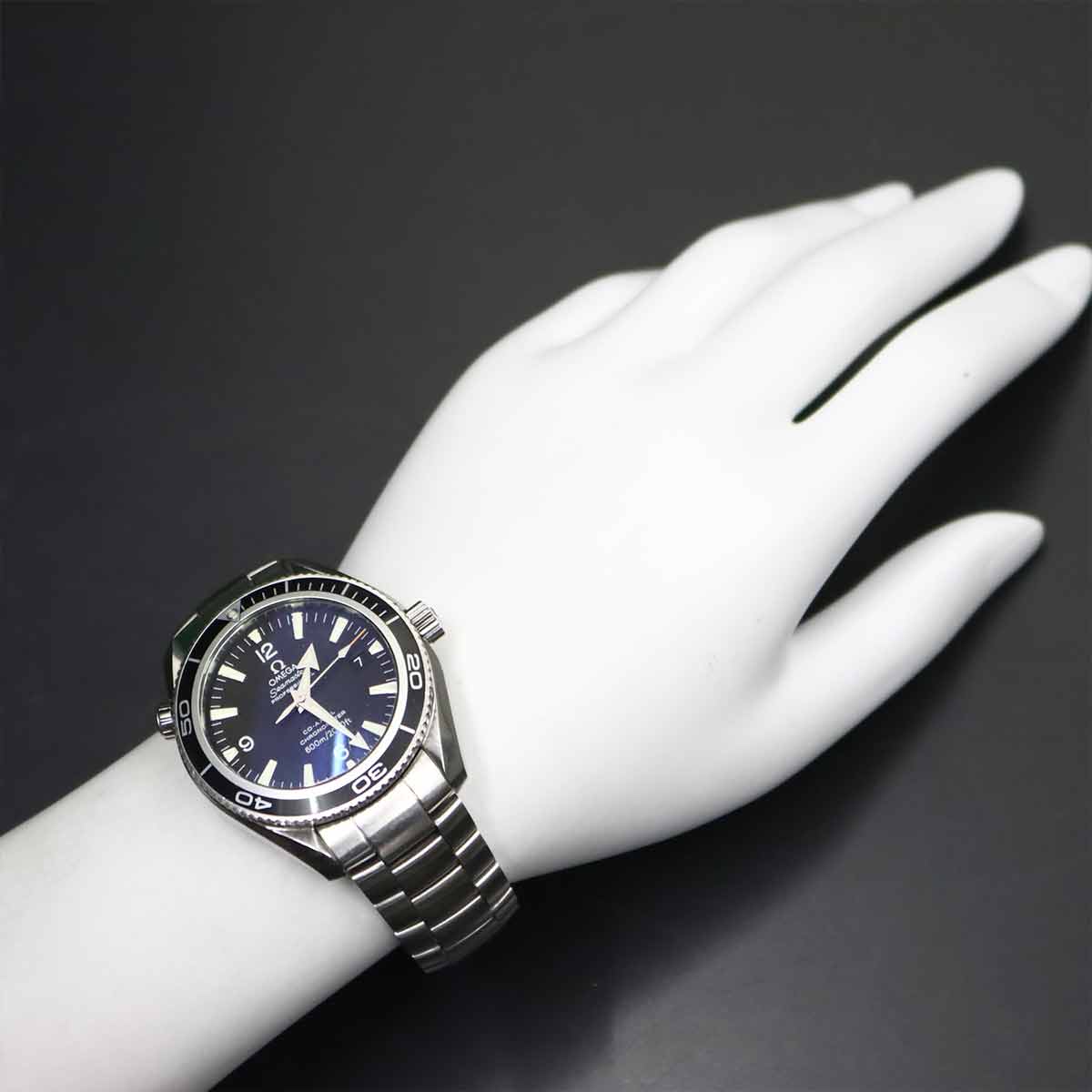 Seamaster Planet Ocean 2201 50 Automatic Date Black Dial Mens