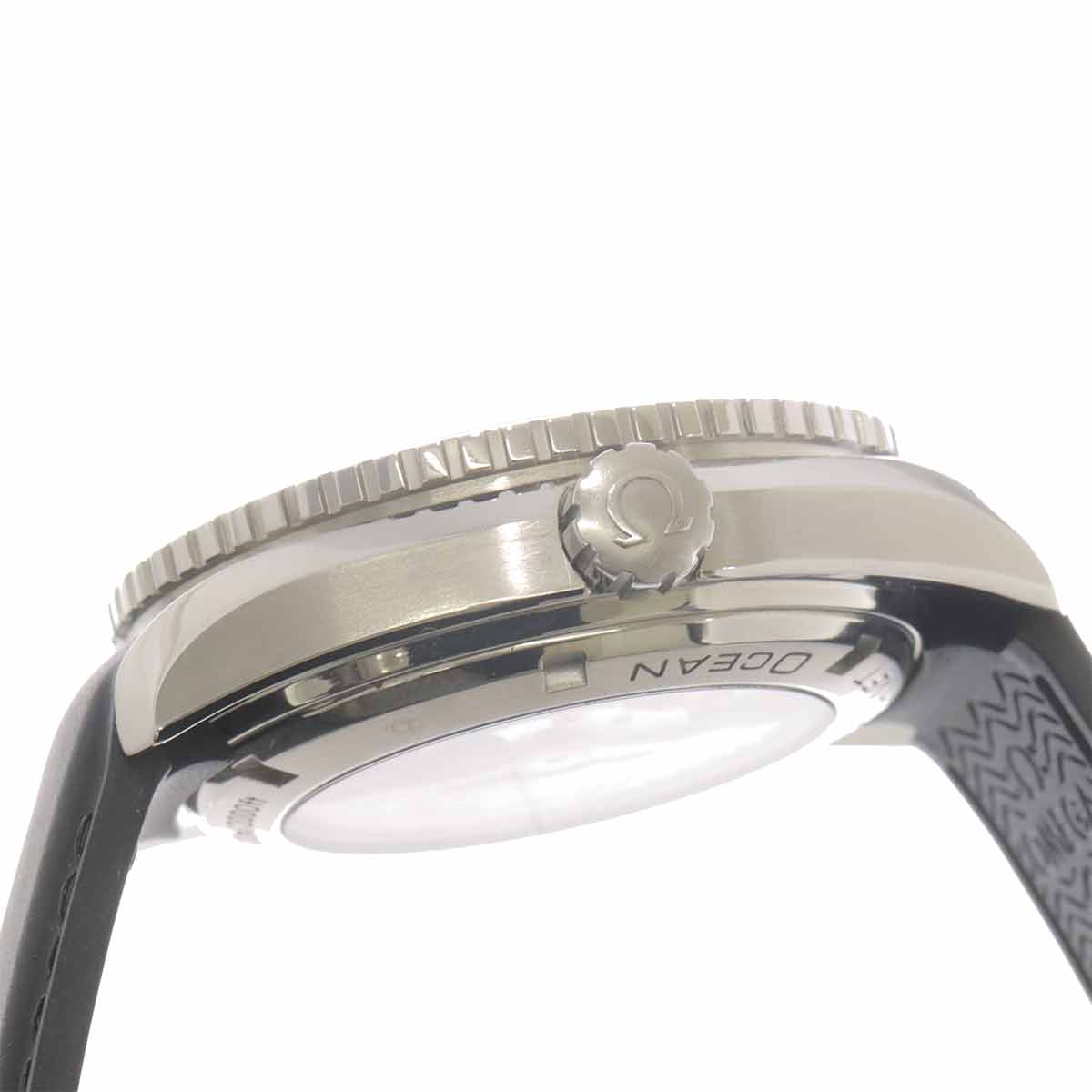 Seamaster Planet Ocean 600M 232 32 46 21 01 003 Black Dial