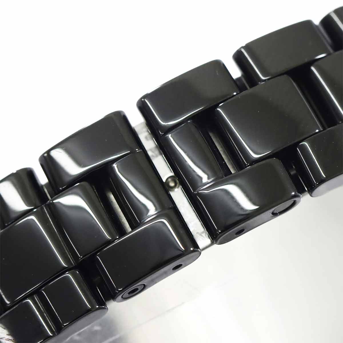 J12 H1625 12P Diamond Quartz Black Dial Ladies Watch