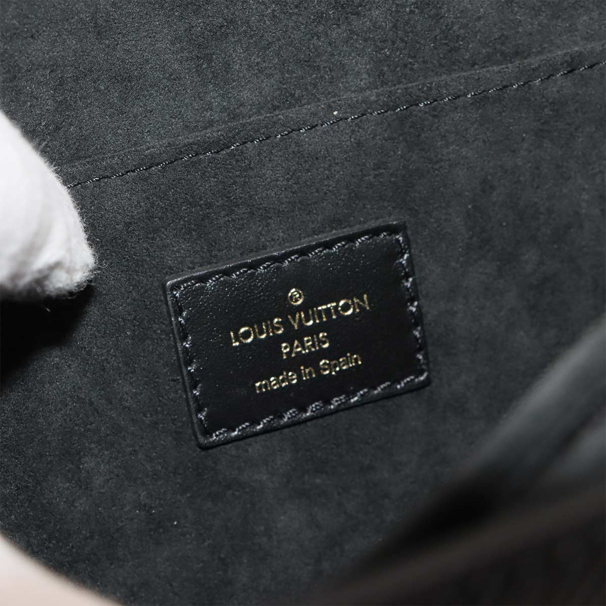 Epi Dauphine NV MM Shoulder Bag Leather Black M56141