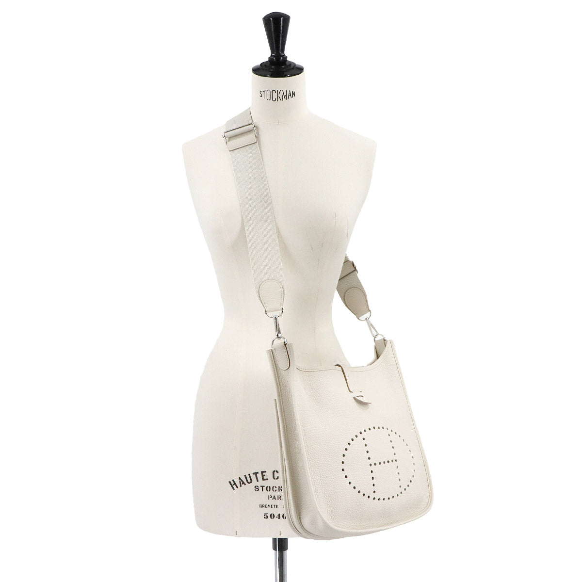 Everlyne 3 PM Shoulder Bag Taurillon Clemence Beton Purse