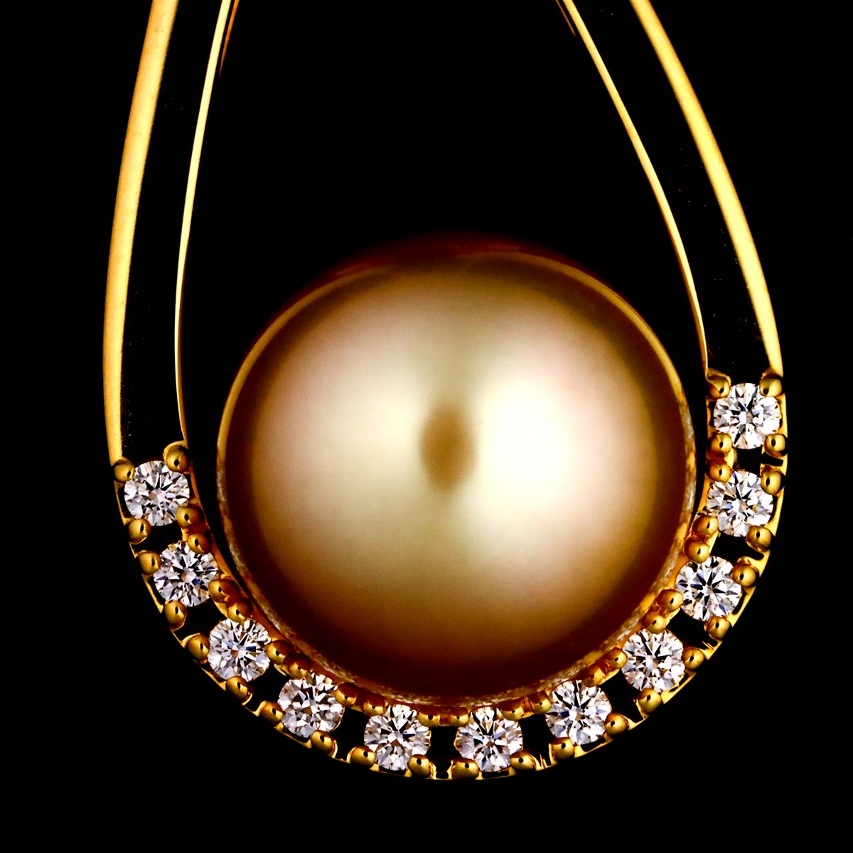 South Sea pearl 10.0mm Diamond 0.10ct Necklace 18K YG 750