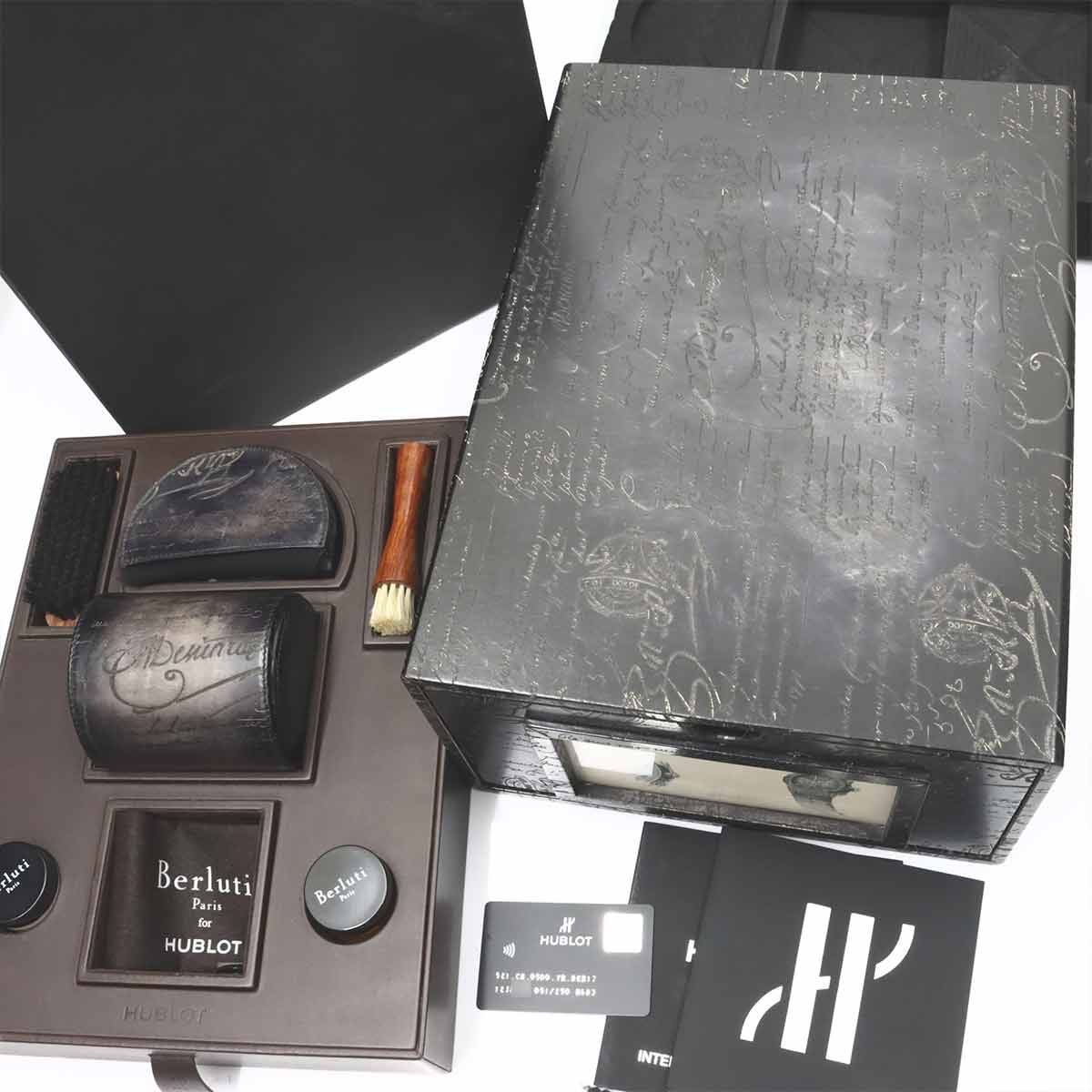 Classic Fusion BERLUTI 521.CM.0500.VR.BER17 Limited 250