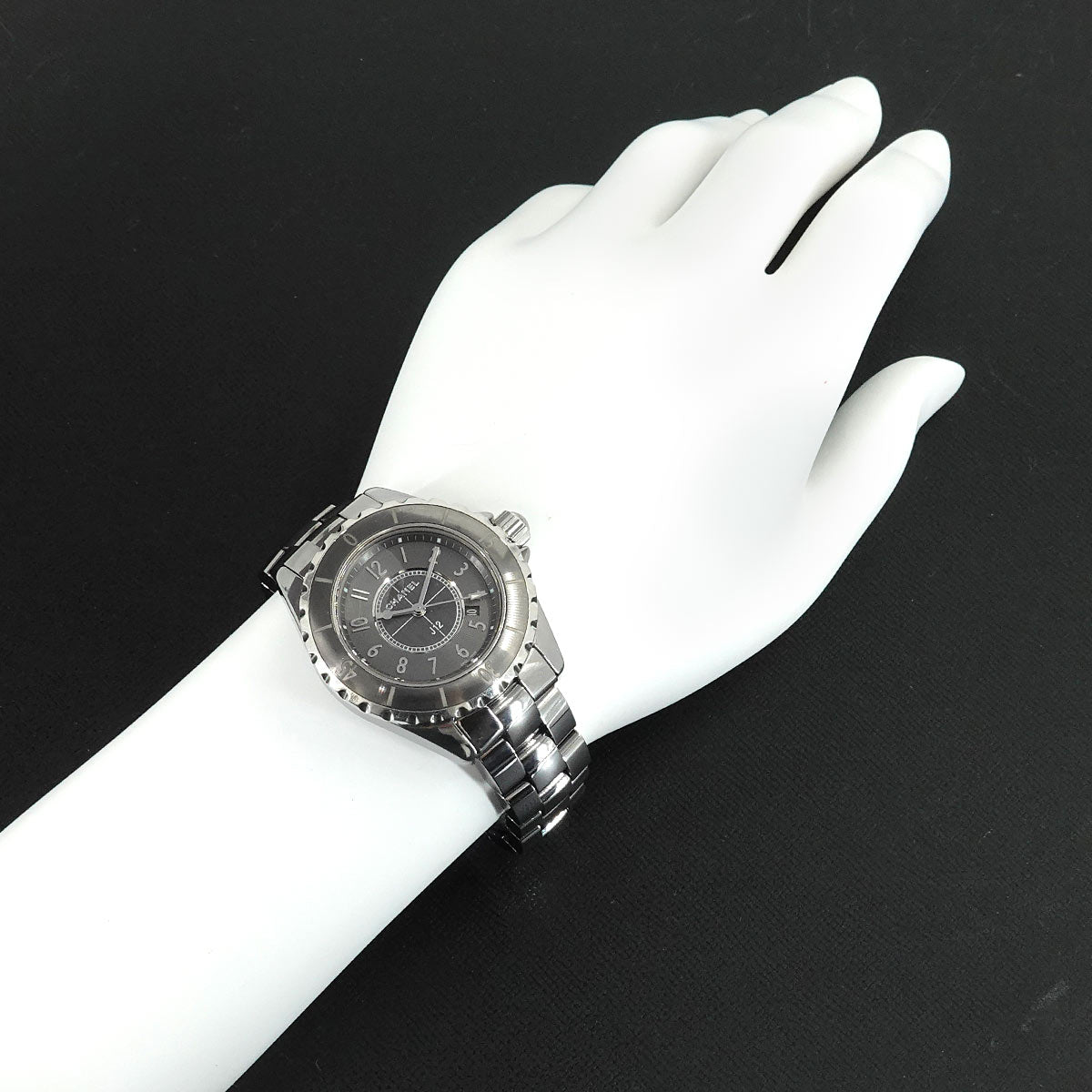 J12 Chromatic 33mm H2978 Ladies Ceramic Quartz