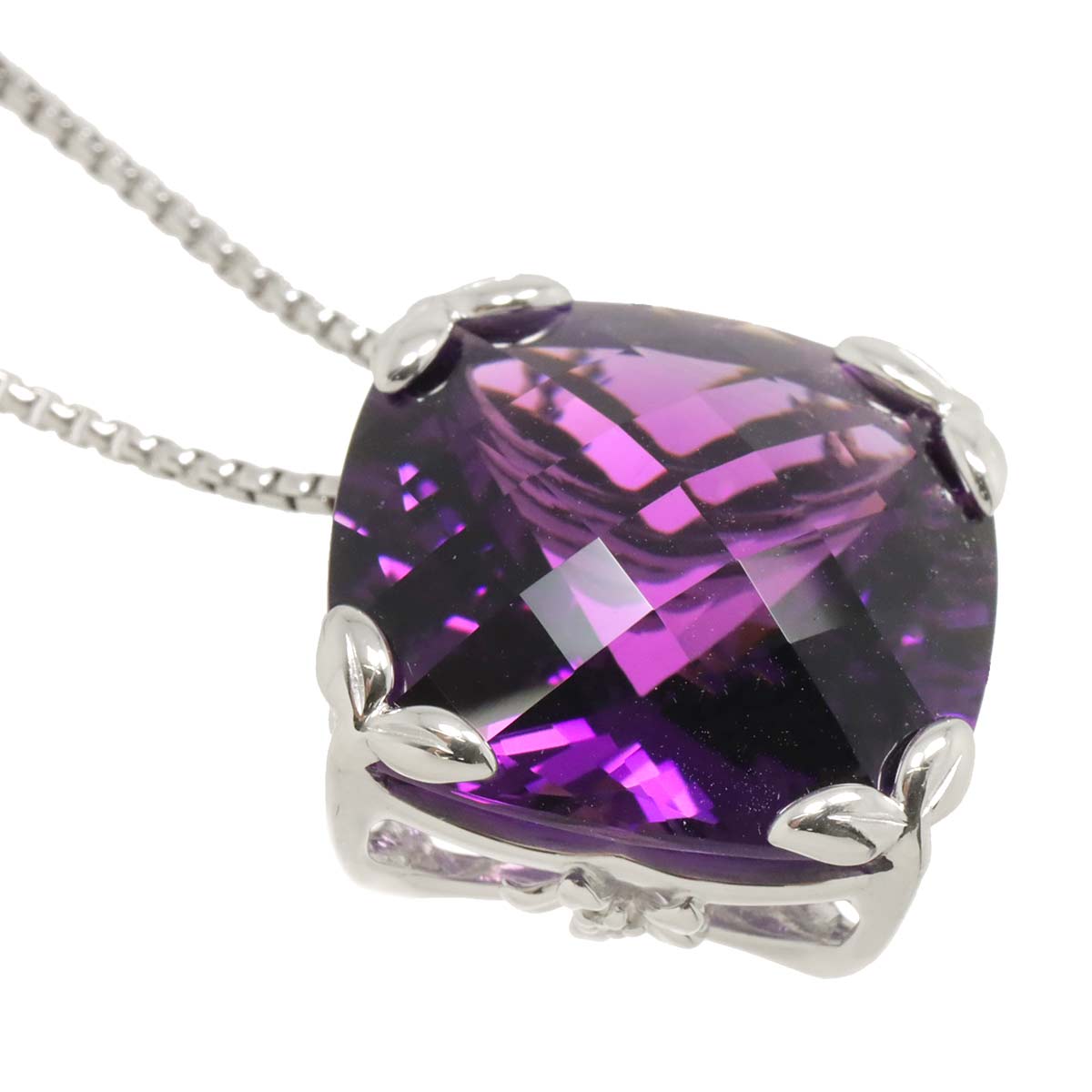Amethyst 23.57ct Diamond 0.03ct Necklace 18K WG 750