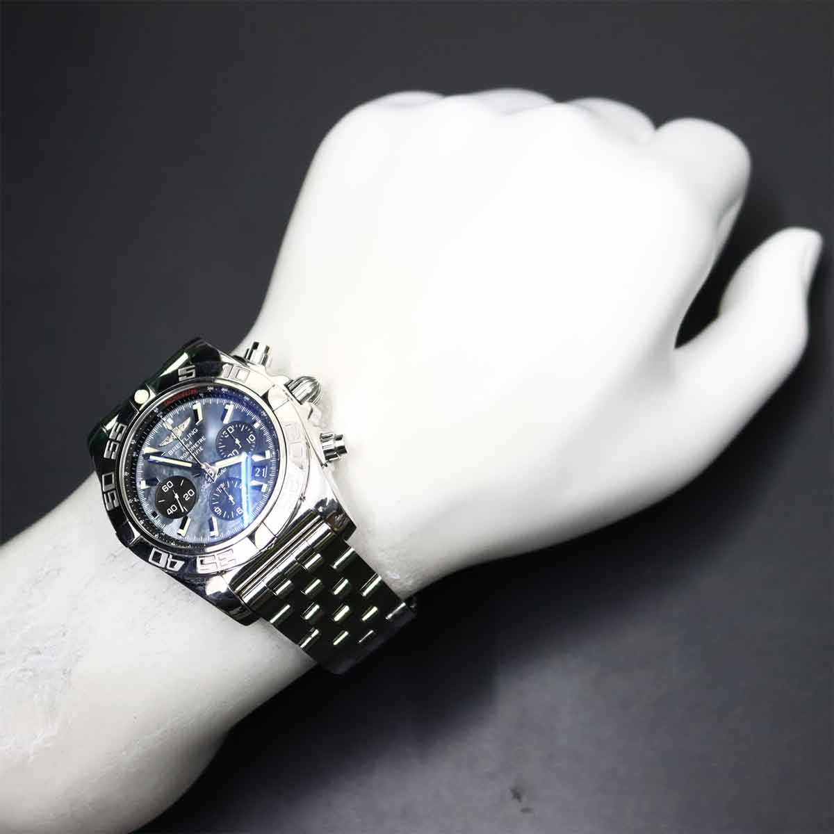 Chronomat 44 AB0111 Japan Limited 400 Date Black Shell Dial