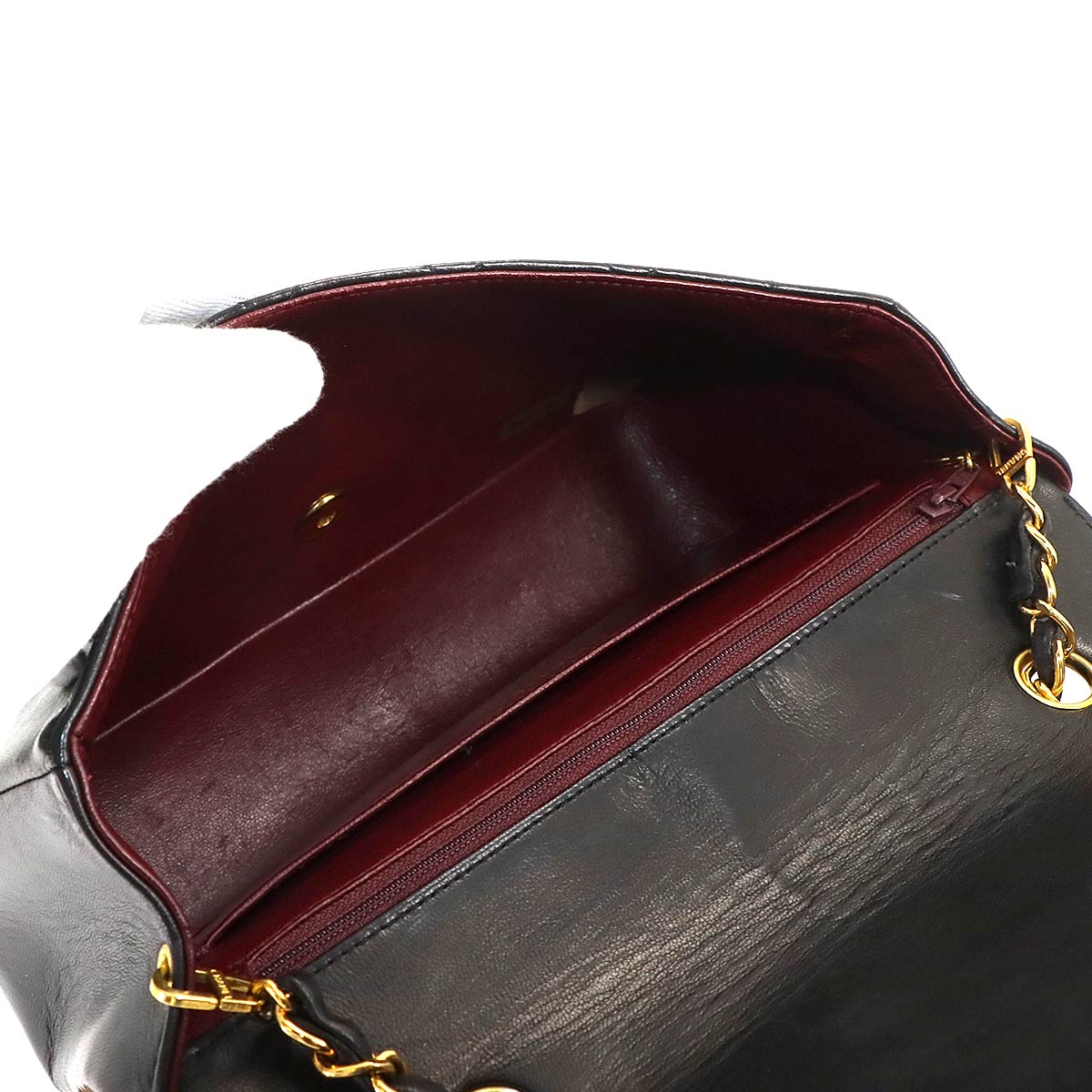 Diana Matelasse 25 Chain Shoulder Bag Leather Black A01165